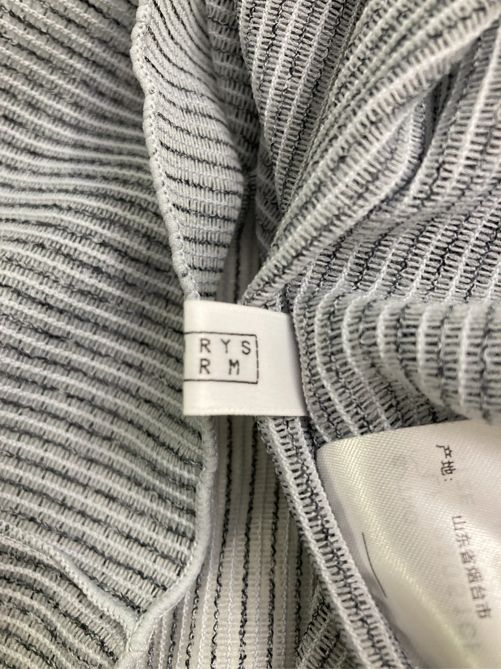 https://r2-worker.digdig.jp/product/42670106-bc3f-4712-ba97-4f585cb5352e/b8c2c3ff-e24f-488b-91a4-2488b6b839c1