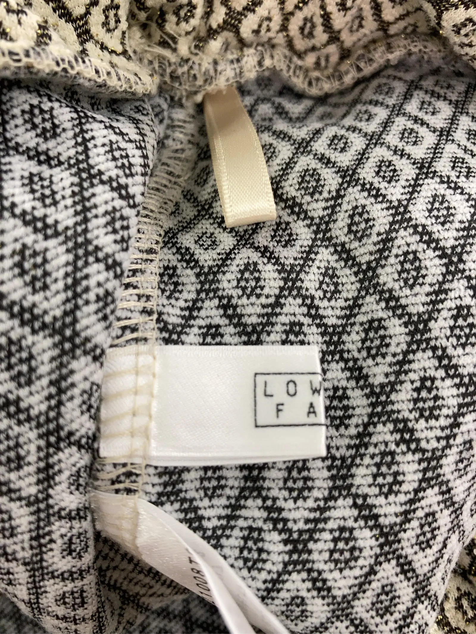 https://r2-worker.digdig.jp/product/42df0264-9292-405a-a7ac-98e2c13a8aeb/84efb41b-2e9a-43aa-8ded-b645c4ec6a4b