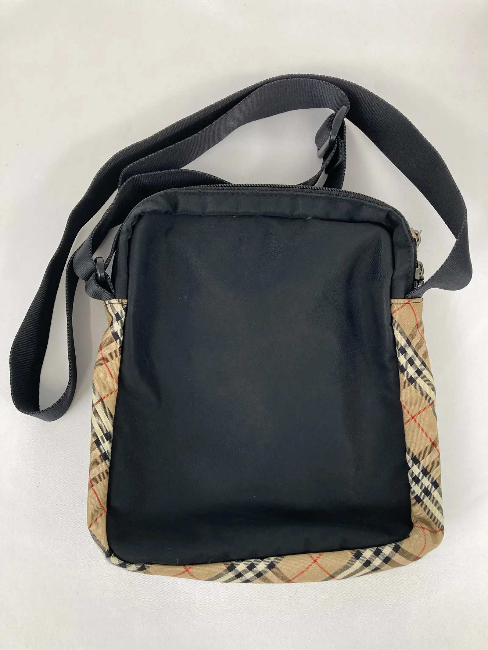 https://r2-worker.digdig.jp/product/430a7182-0721-4496-9e49-75ab97c2066d/9d278fdd-144b-4f08-a151-ba1ccb327ad4
