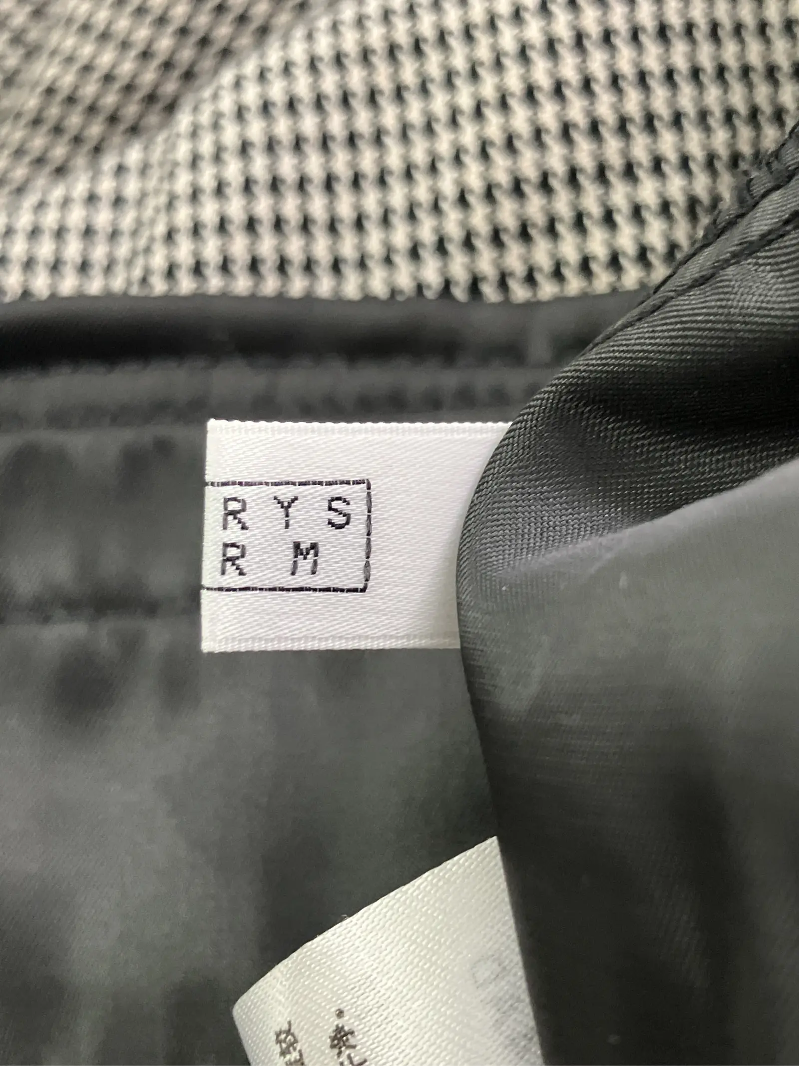 https://r2-worker.digdig.jp/product/43931dd1-21a7-4a39-ba65-b98bb0f06e13/42600d2e-12b1-400b-9b18-048d616040e4