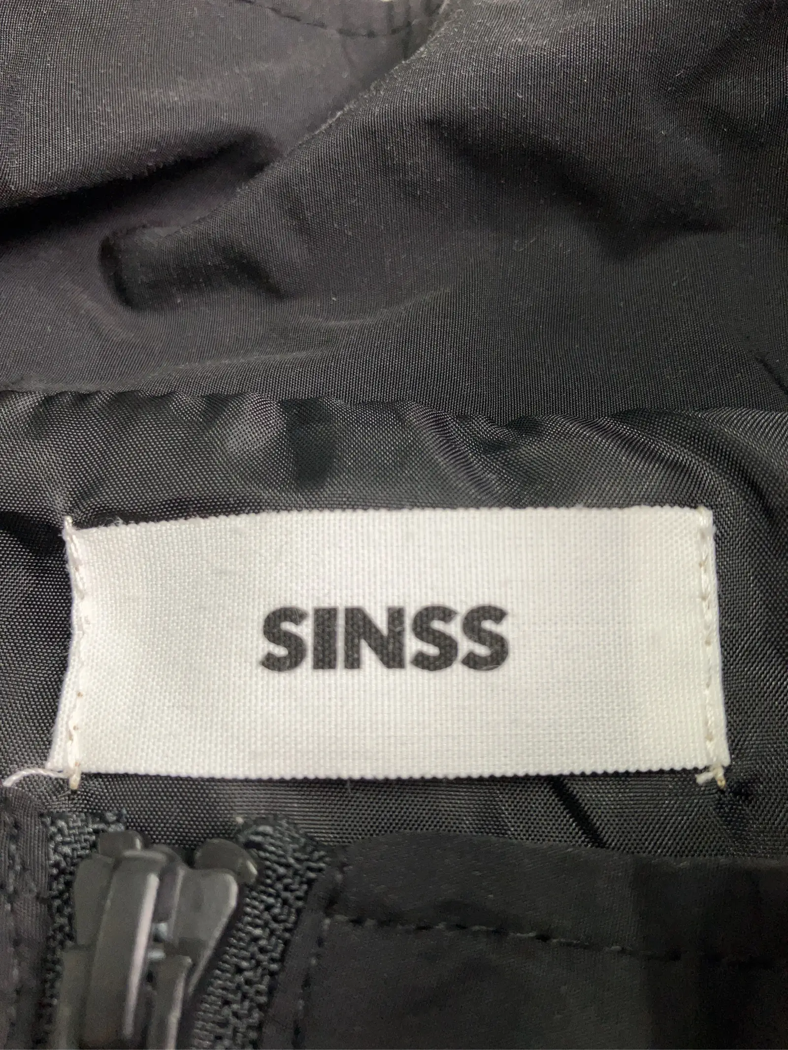 https://r2-worker.digdig.jp/product/43d801b7-f632-4e99-9d58-78a933d7c3c6/a8511593-0e3d-4713-8994-a94e89c9bad0