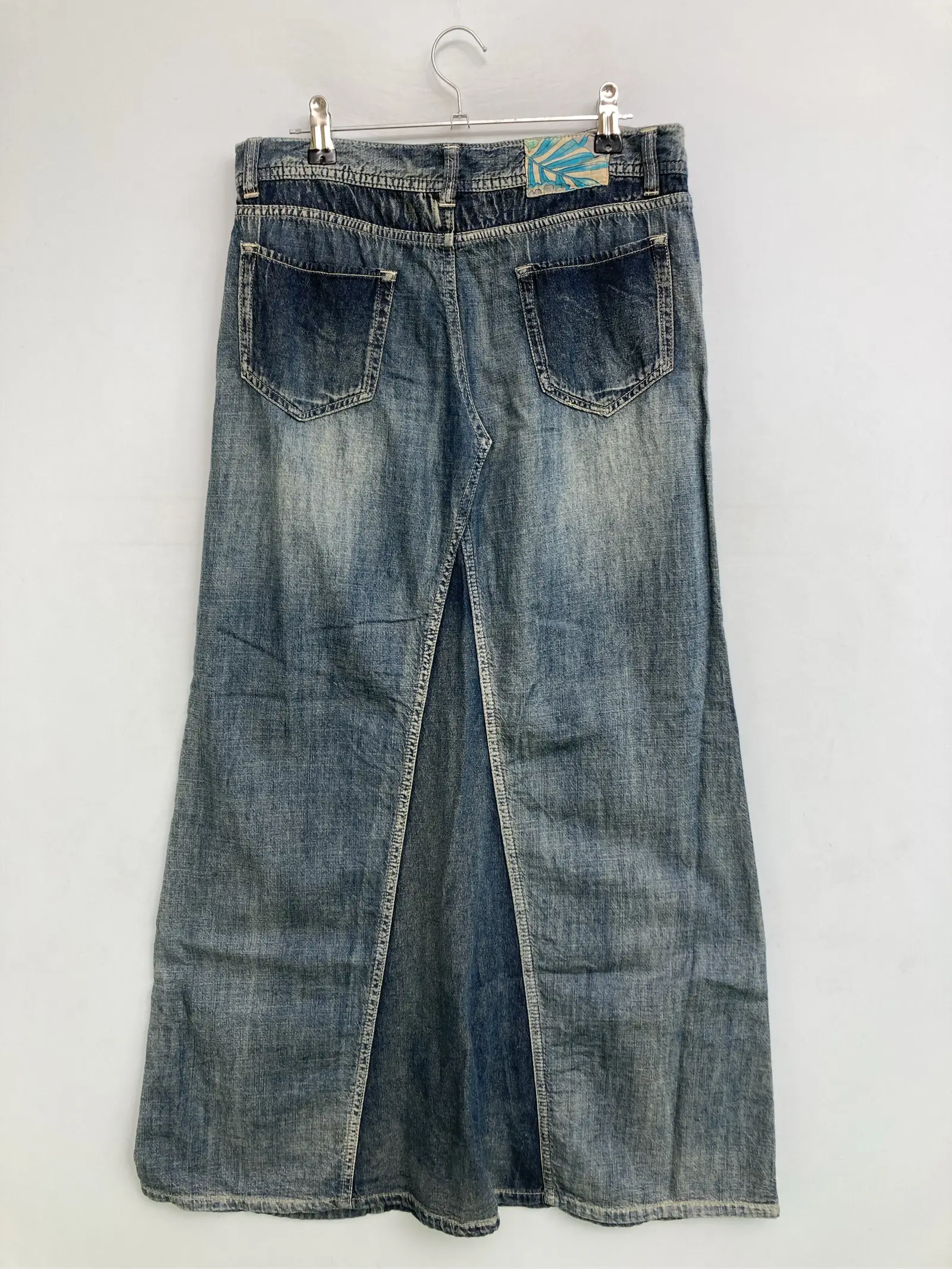 https://r2-worker.digdig.jp/product/43ec596e-faee-4dfe-b274-a02226ac9bb4/27c4d05e-7d68-491e-aa3a-2b609f74a40c