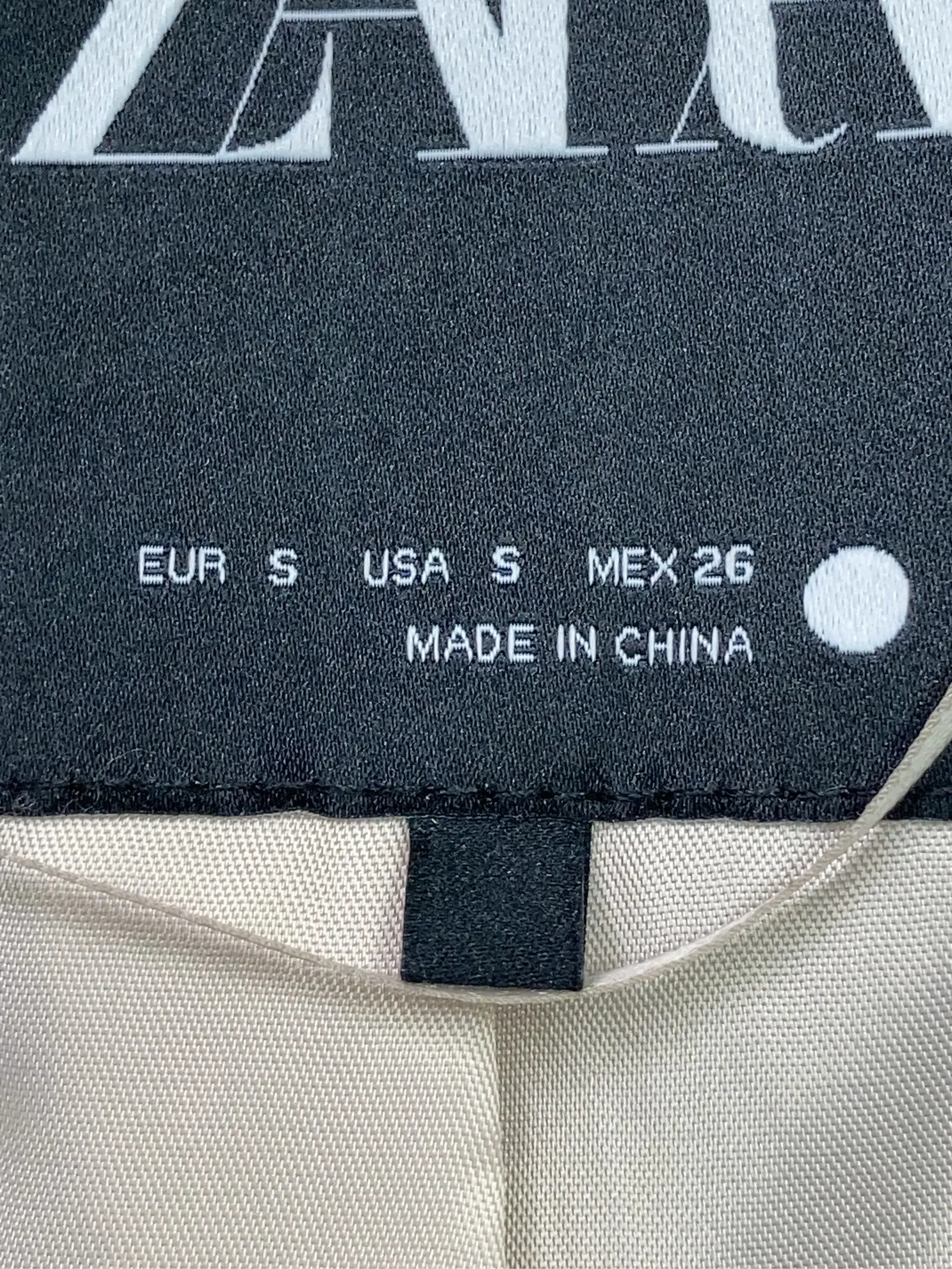 https://r2-worker.digdig.jp/product/446c268c-1b1c-4aff-946e-2559b54a16ea/4fe27f7a-eced-4443-bd32-4c6b166e91a3