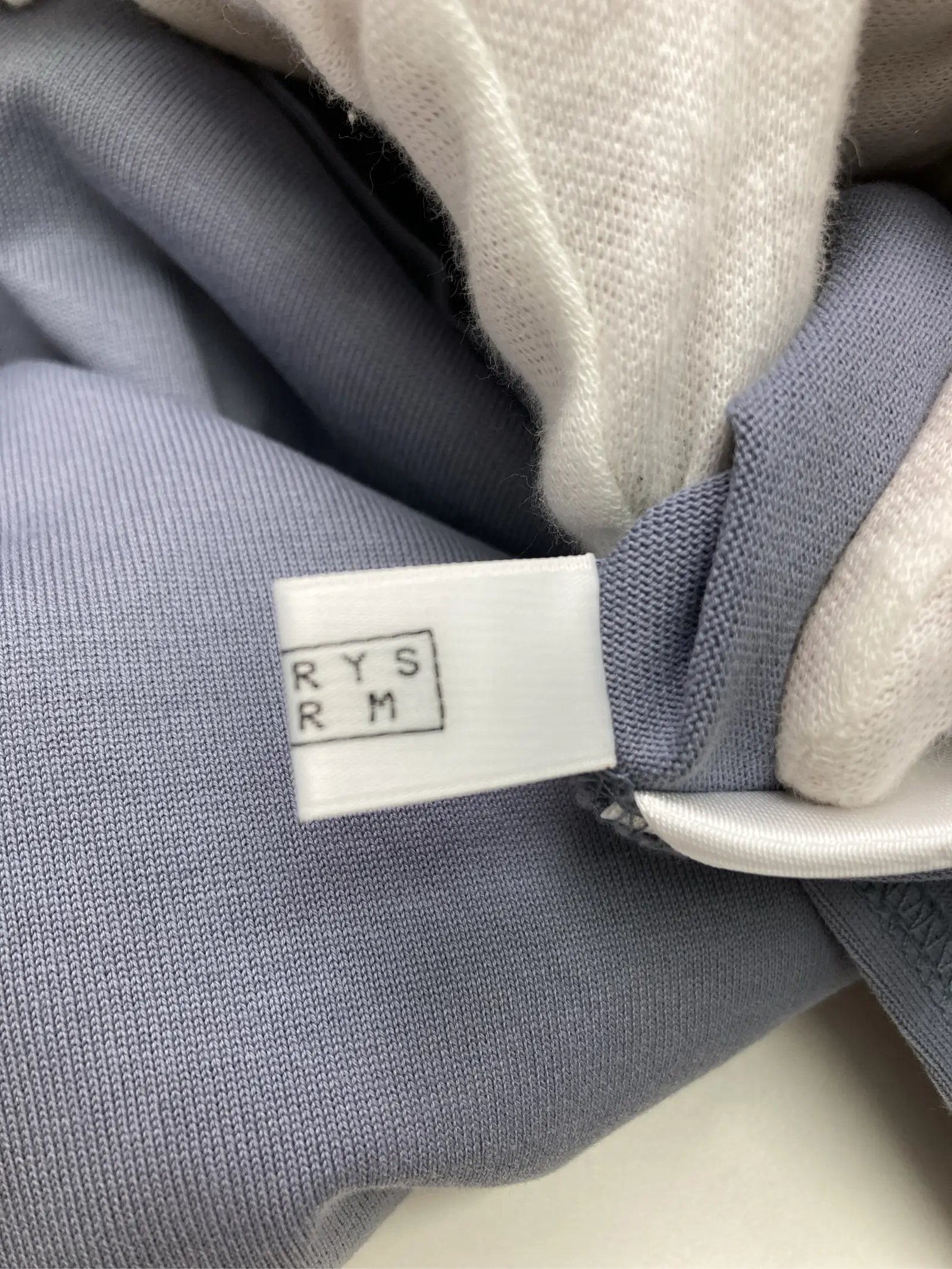 https://r2-worker.digdig.jp/product/468d323e-9fea-426e-8eb2-15083c4980e6/01378cab-7889-4c18-be6e-aec42b2117a5