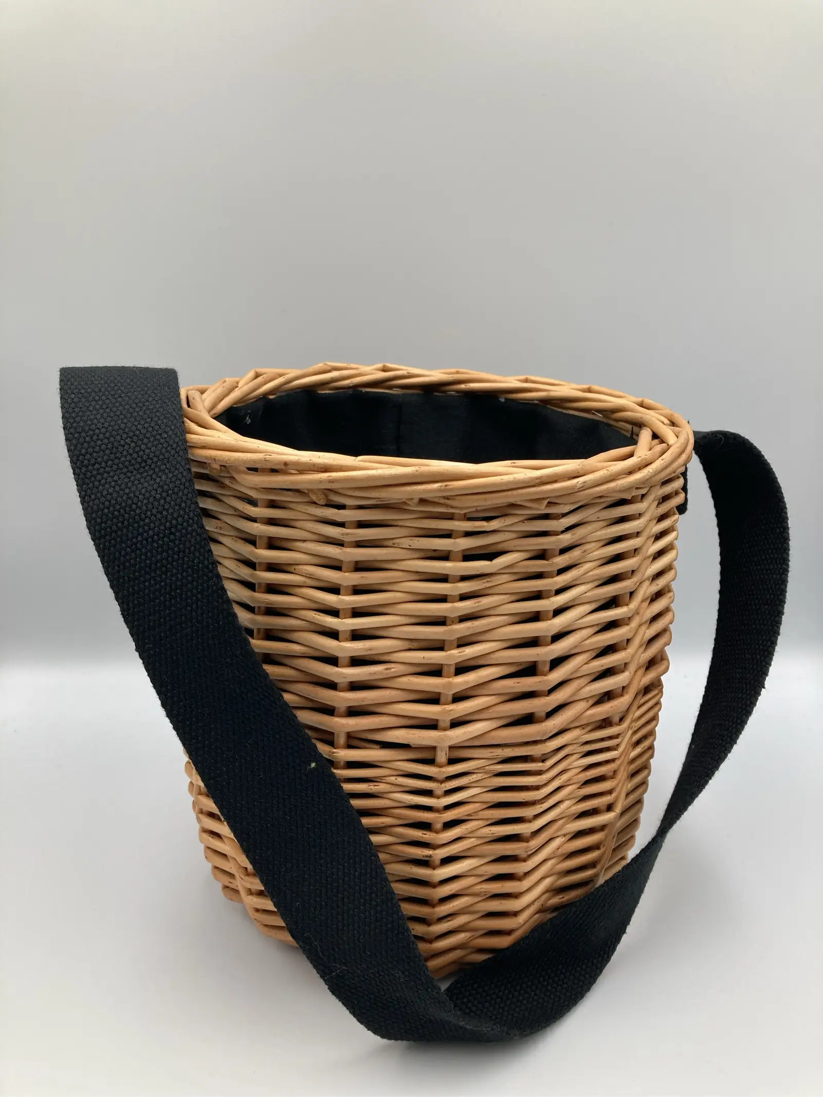 https://r2-worker.digdig.jp/product/46ae6145-25cd-474c-95e9-5ffb96fd17ee/432dfea9-4cdf-402d-94db-bd6da90a2000