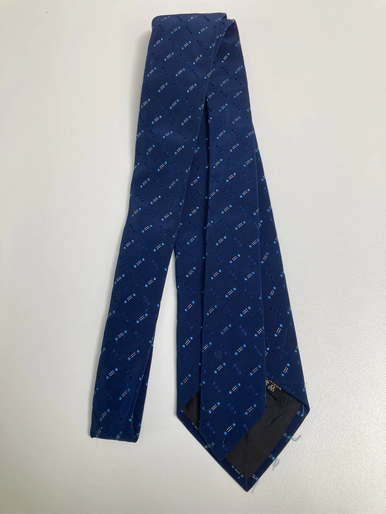 https://r2-worker.digdig.jp/product/49655790-4767-4494-875e-bee2d97f6243/64cbfbbb-ddca-4617-bd7b-d3f5eff38891