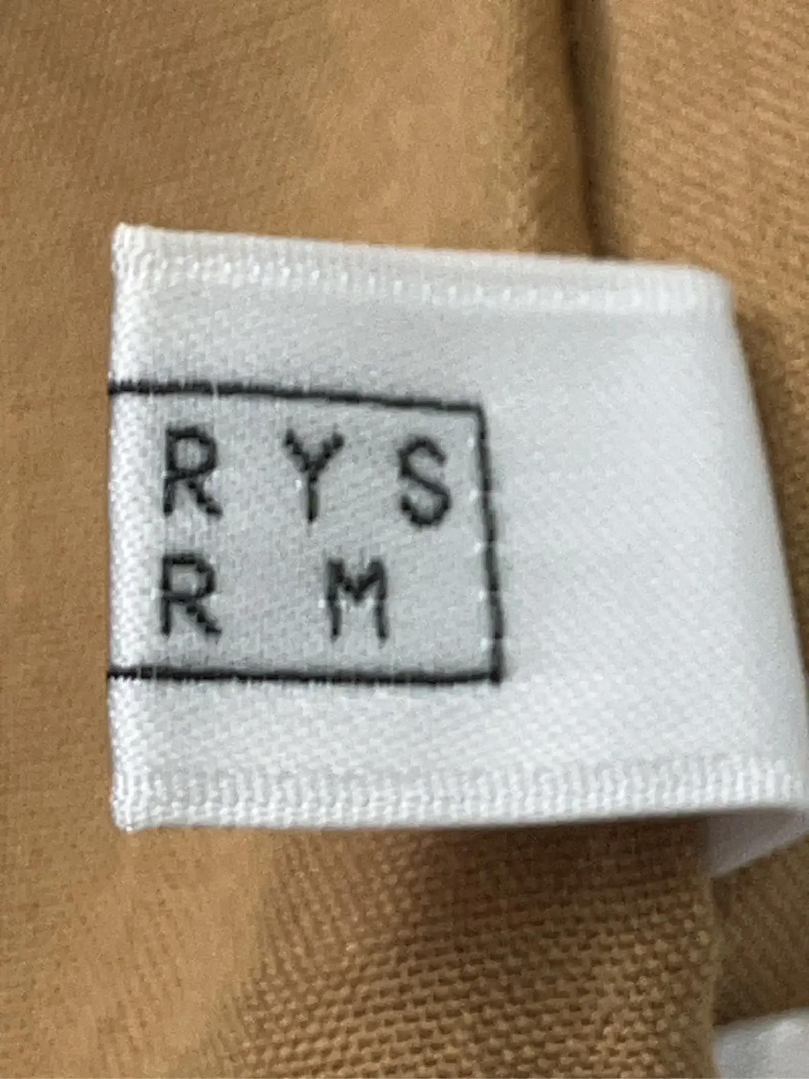 https://r2-worker.digdig.jp/product/4987b5ab-3d6a-427d-8fe2-061b63d699f9/fe3b7085-4332-4395-bdcf-496ba19d5093