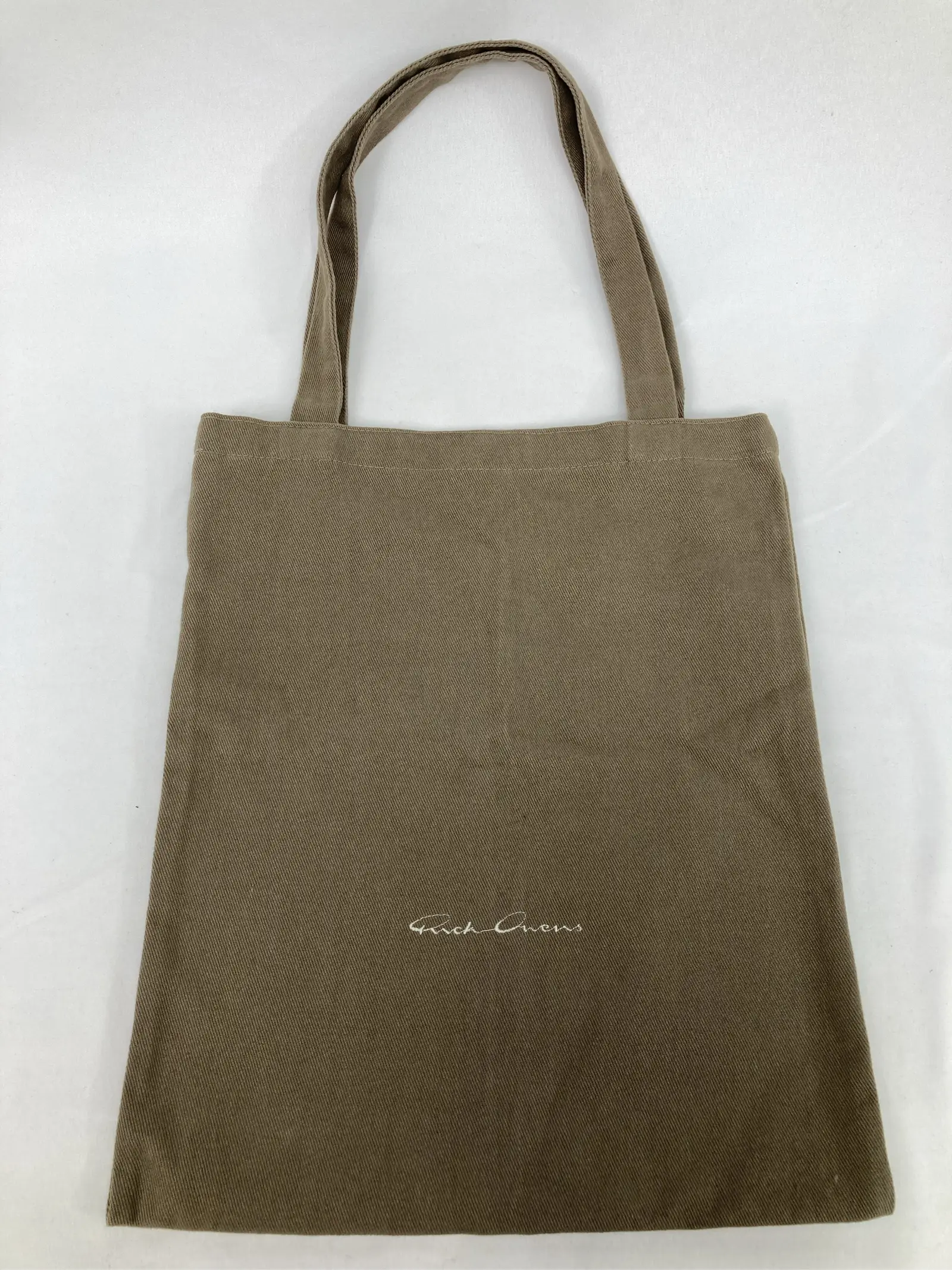 https://r2-worker.digdig.jp/product/4a70c3ad-bcfd-4c5f-af0d-4867b4e9753d/48fa208b-53d0-41d6-ba1f-a38a04b35429