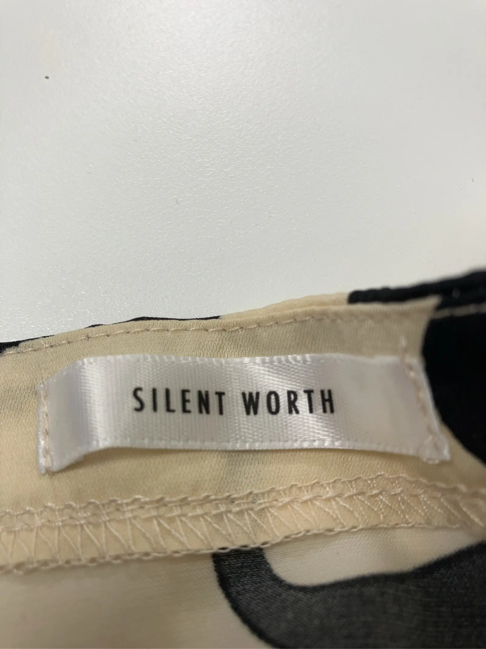 https://r2-worker.digdig.jp/product/4b019e4f-7079-4dea-af7f-444ad9e34f61/078edbd4-0326-4524-97bc-f63aa5c4845c