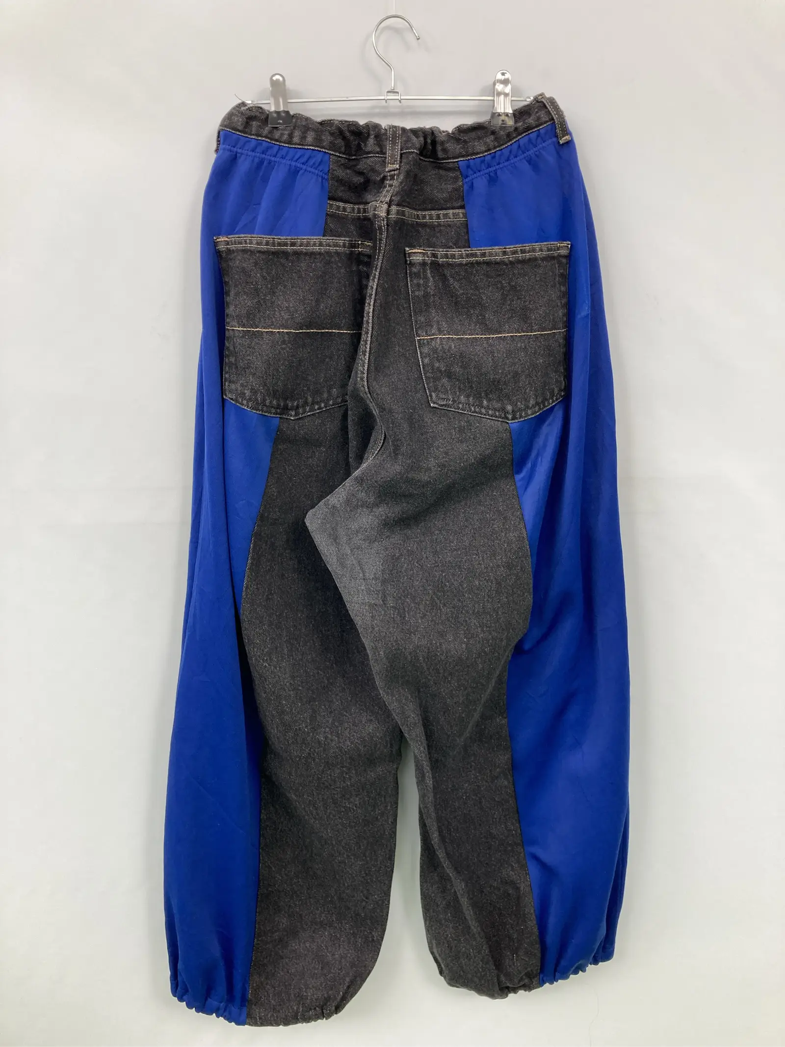 https://r2-worker.digdig.jp/product/4b84f834-f835-44c2-be7b-1259d28591b9/dc6e2b10-963b-4bf8-adfa-2d1b25ac5aba