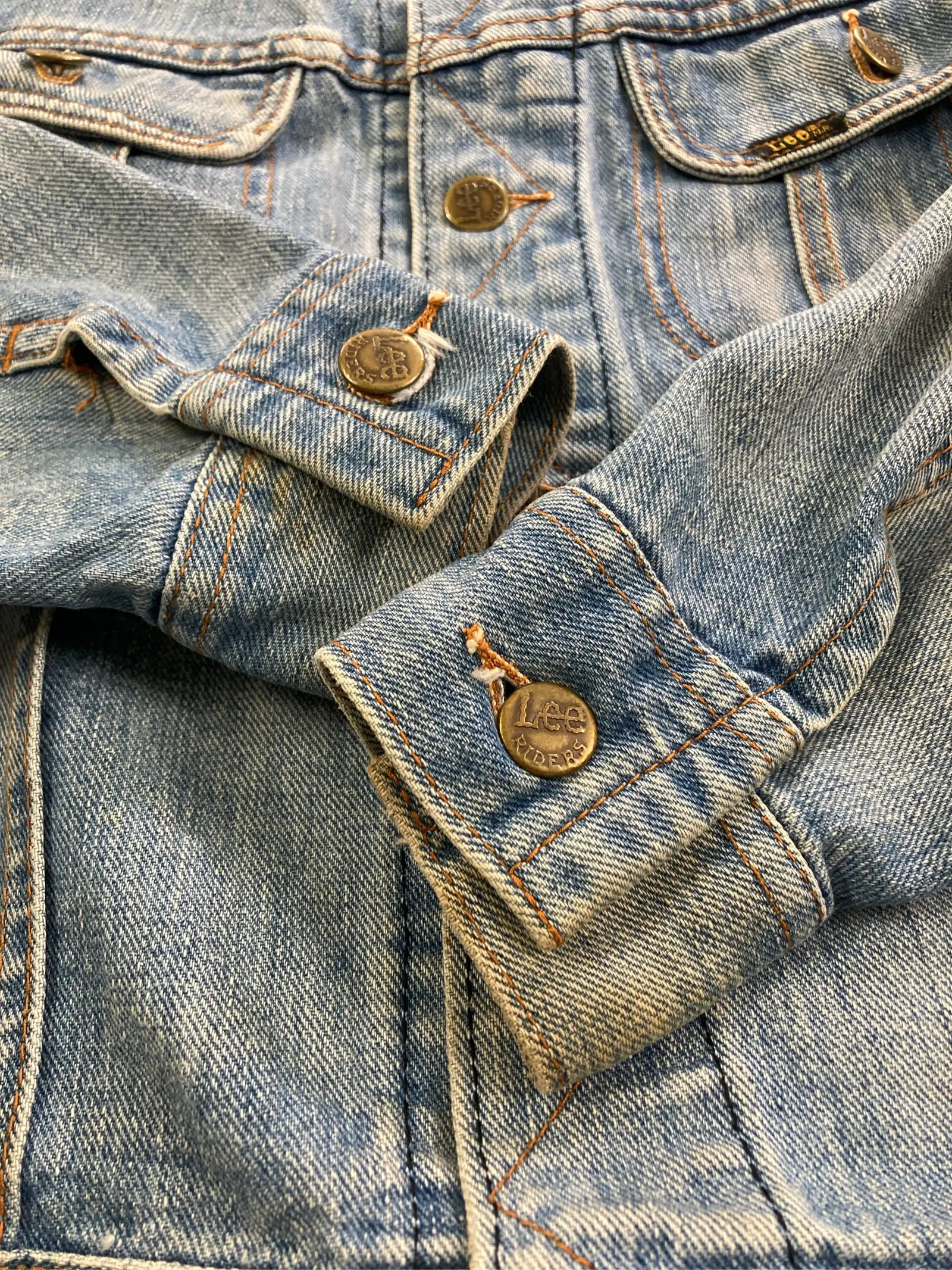 https://r2-worker.digdig.jp/product/4c00b702-7138-40d7-bd38-5da62c05d6ce/a9f1ac87-a492-4f40-970a-dca13b2b21a9
