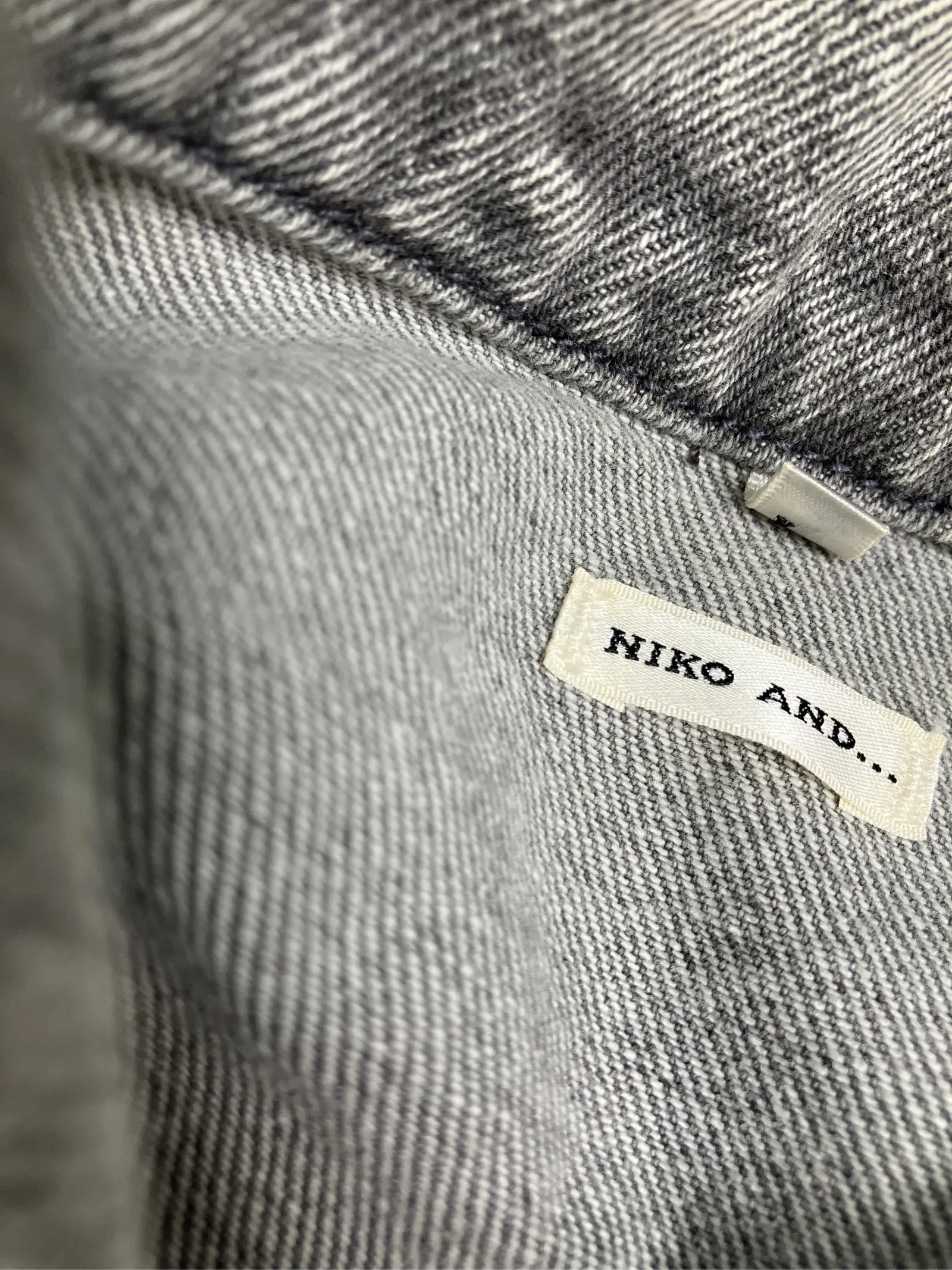 https://r2-worker.digdig.jp/product/4c0949a4-ccb9-4aa6-8ee4-ea9dab2a9da8/237c4113-9005-4d35-9929-28623026627d