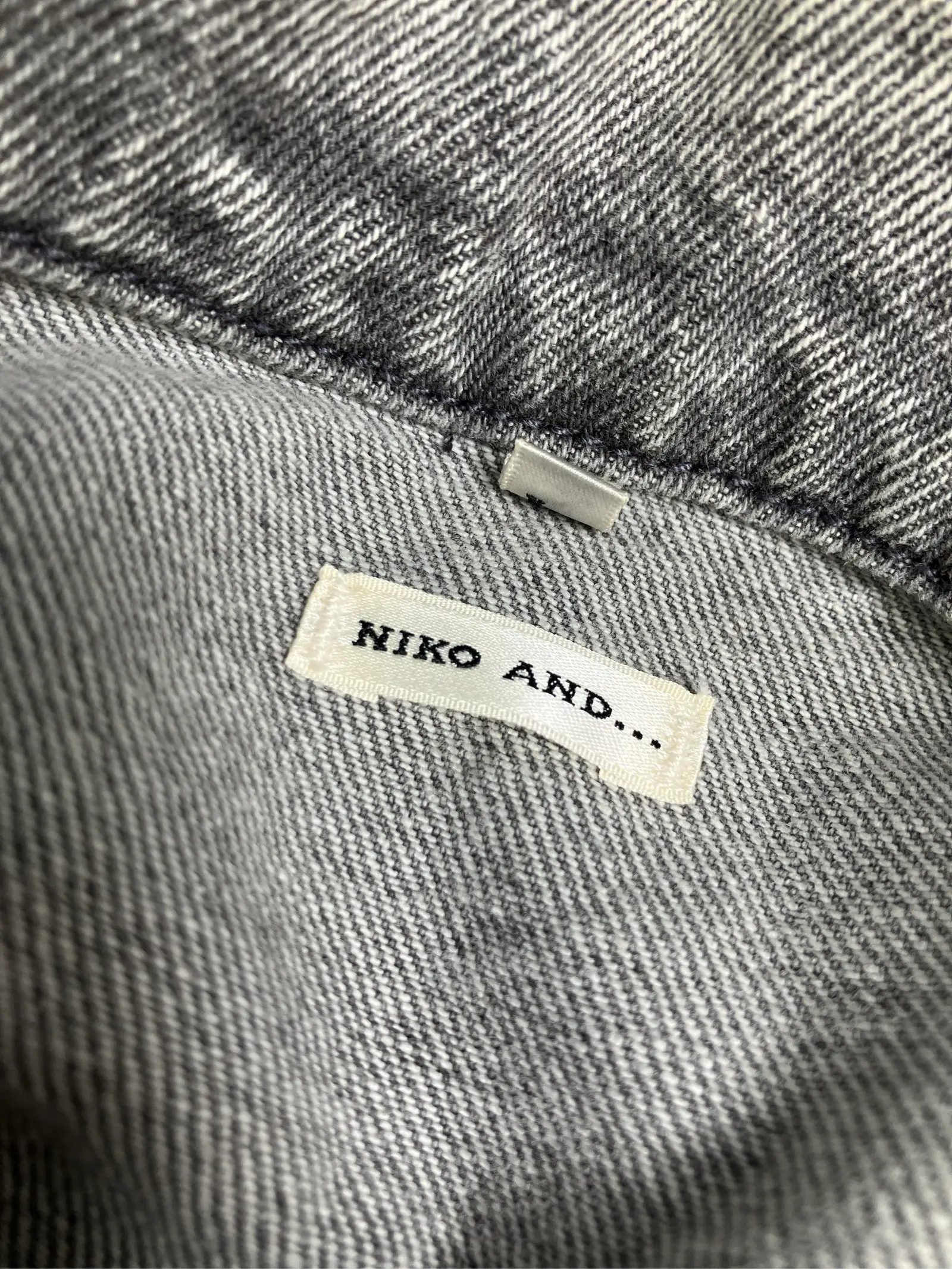 https://r2-worker.digdig.jp/product/4c0949a4-ccb9-4aa6-8ee4-ea9dab2a9da8/c58e5106-5f6b-4622-b349-550ff844decf