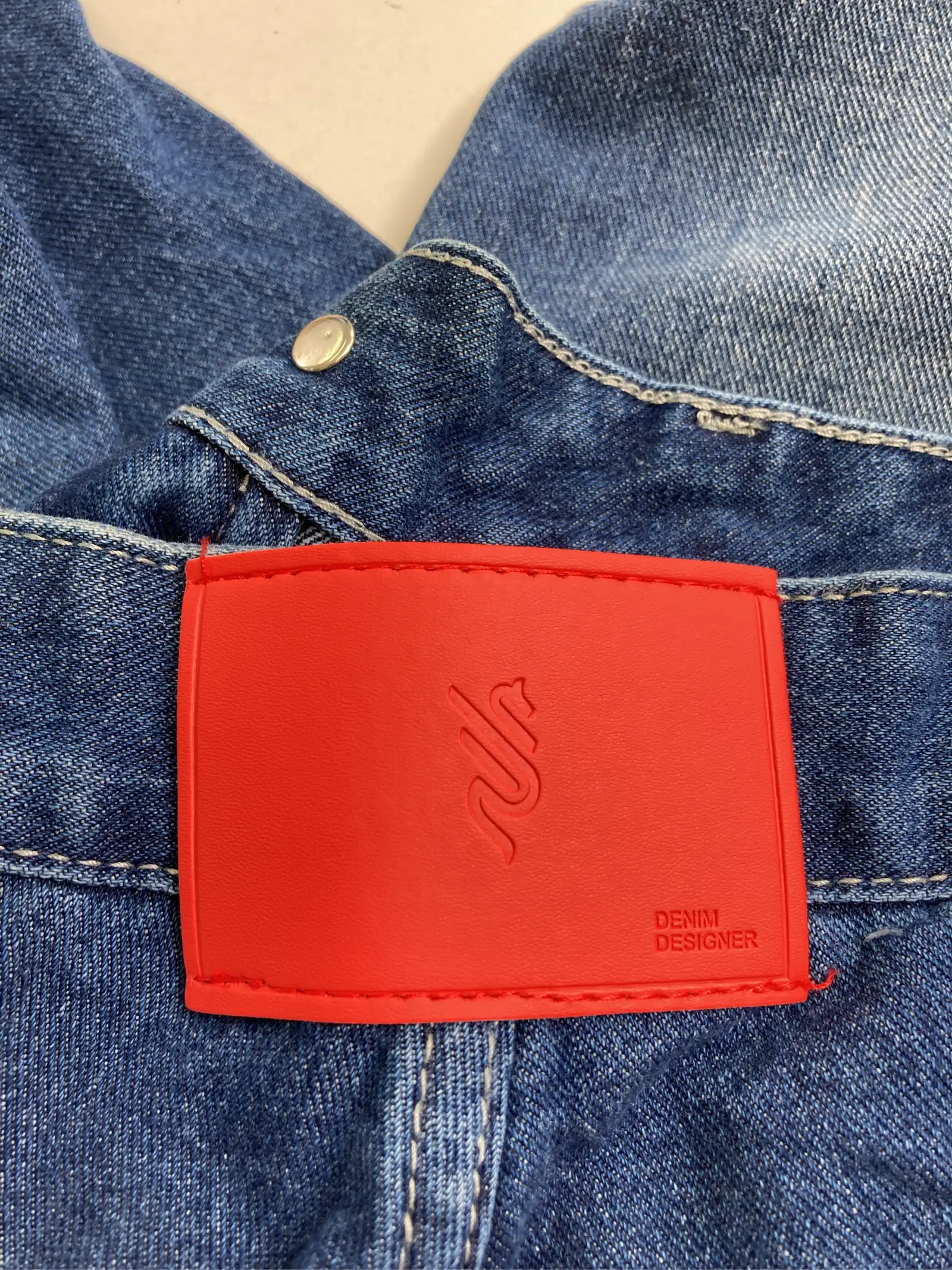 https://r2-worker.digdig.jp/product/4e5073ac-3d4f-40df-80d7-f61424001e4c/0f07064a-bbcf-41aa-808b-ec4235c11dc0