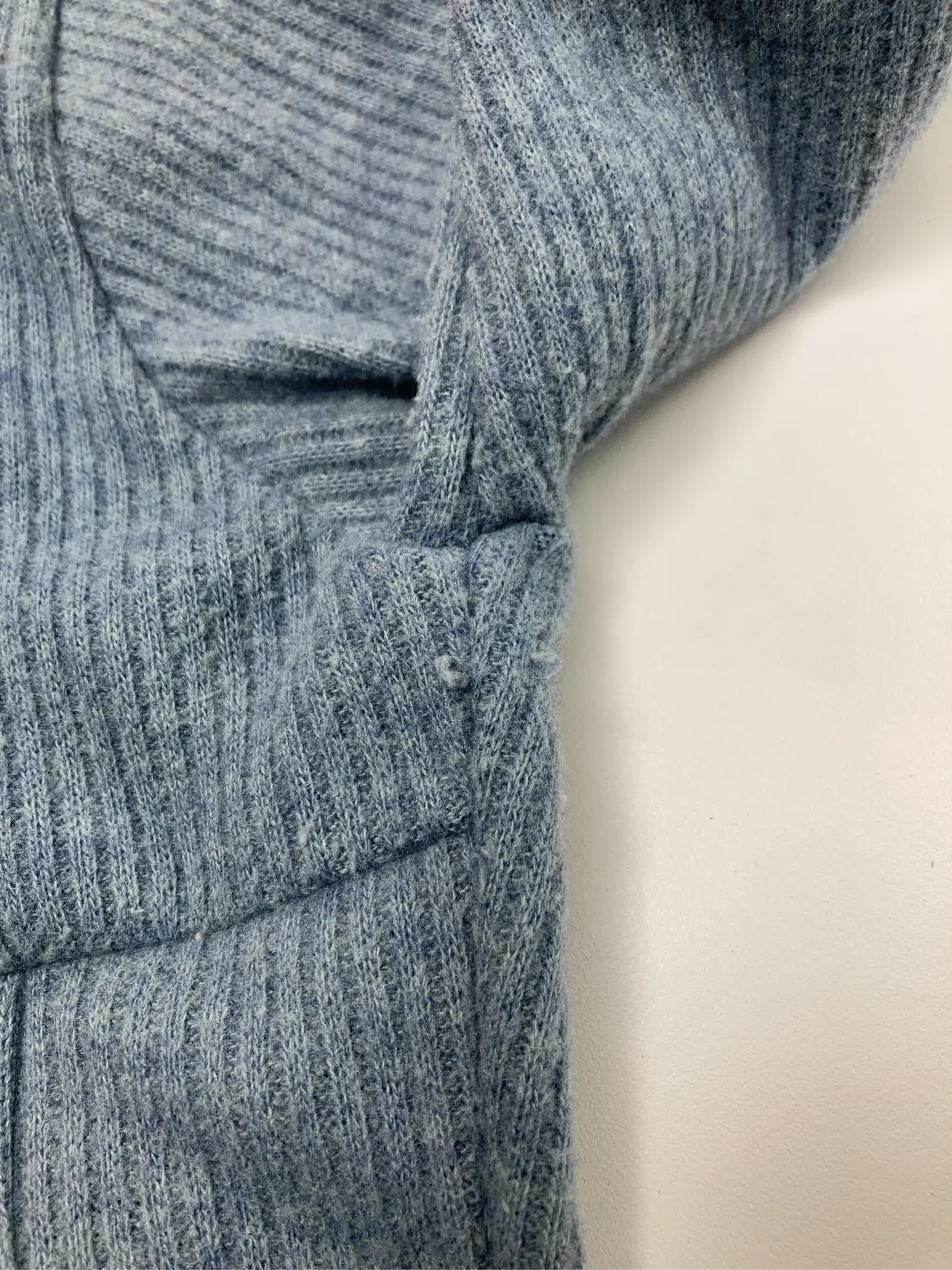 https://r2-worker.digdig.jp/product/4ee1607b-44a0-4672-8574-a6800e6e1cbf/0021240d-823e-4f21-b52b-c477ad371aa1