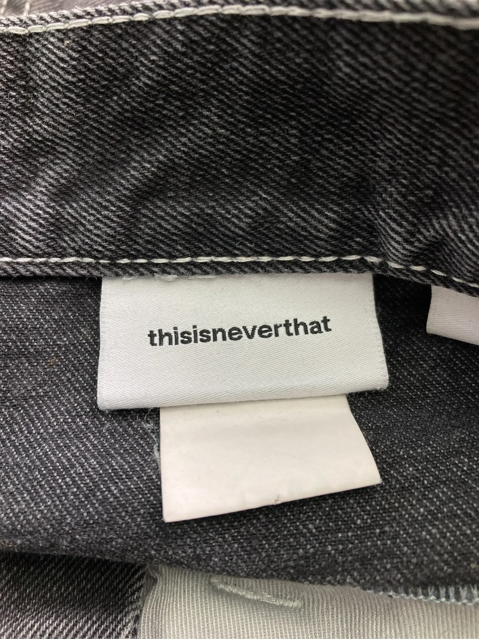 https://r2-worker.digdig.jp/product/4ffa0a33-30a2-4597-b96b-7f8b29f1c05a/a4e72820-7b52-4e18-956a-4b2ee8f5d940