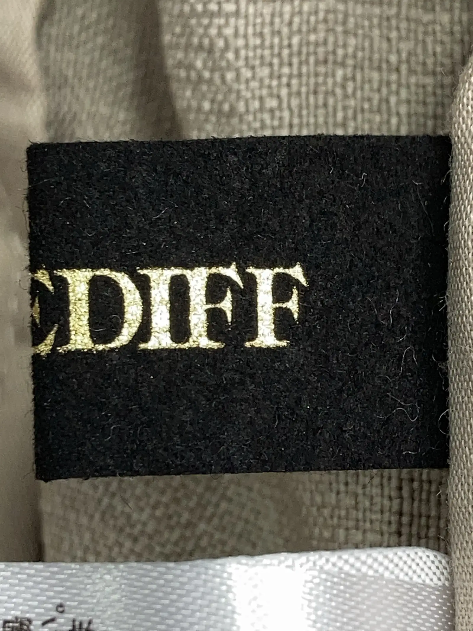 https://r2-worker.digdig.jp/product/50036299-4492-4984-9c07-1a5ee2fbd28b/c5eab872-0f3d-45e2-9bd6-1f9242817131