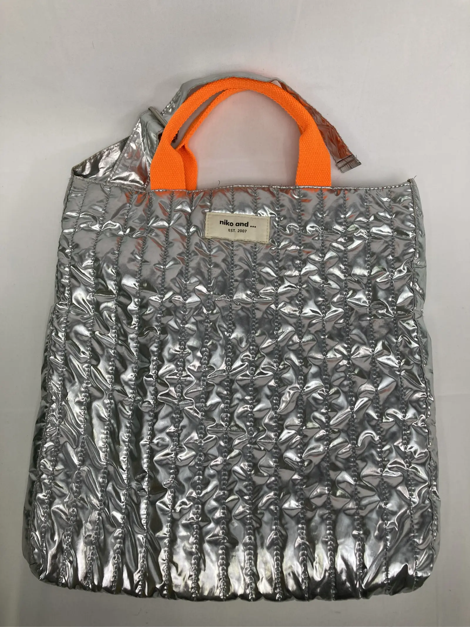 https://r2-worker.digdig.jp/product/50dbea8d-ded7-4995-9383-02b898418d4f/1f11af1b-d72a-4d60-9f22-80f3d93f7b2e