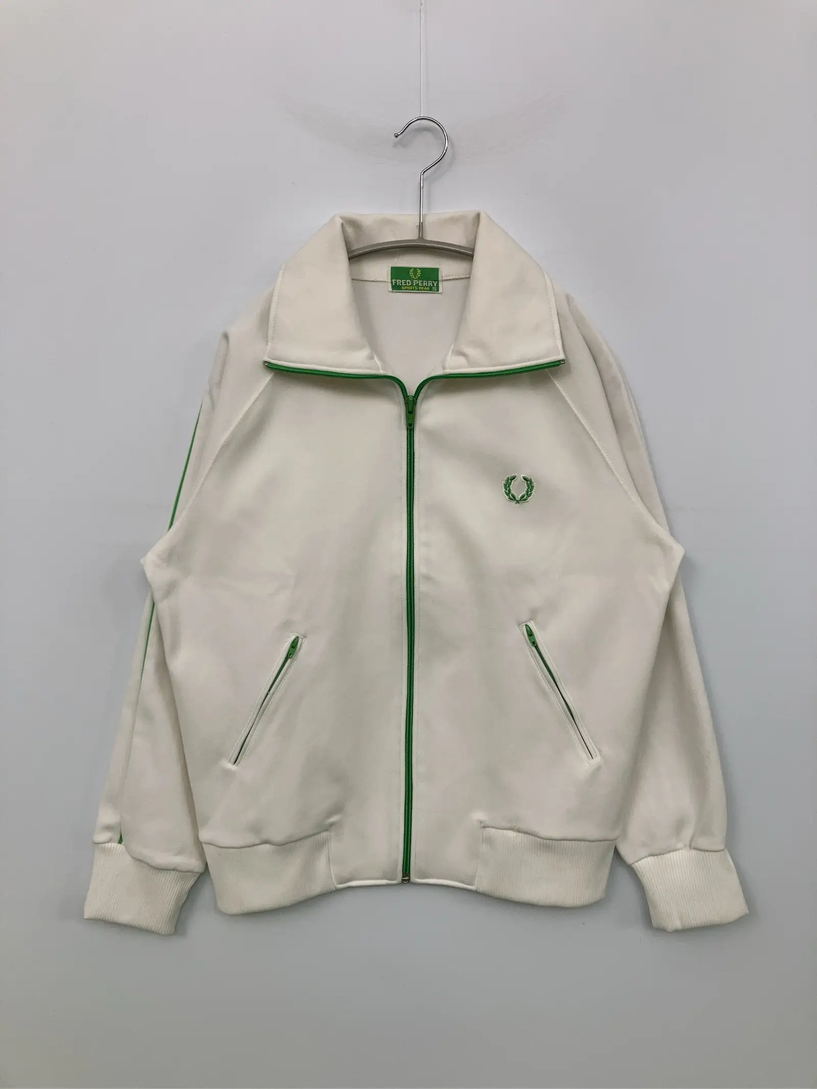 https://r2-worker.digdig.jp/product/519cec37-96e8-40cf-922a-2c966764c983/7ddbb4b0-f31d-4f88-92cc-bd51599141f1