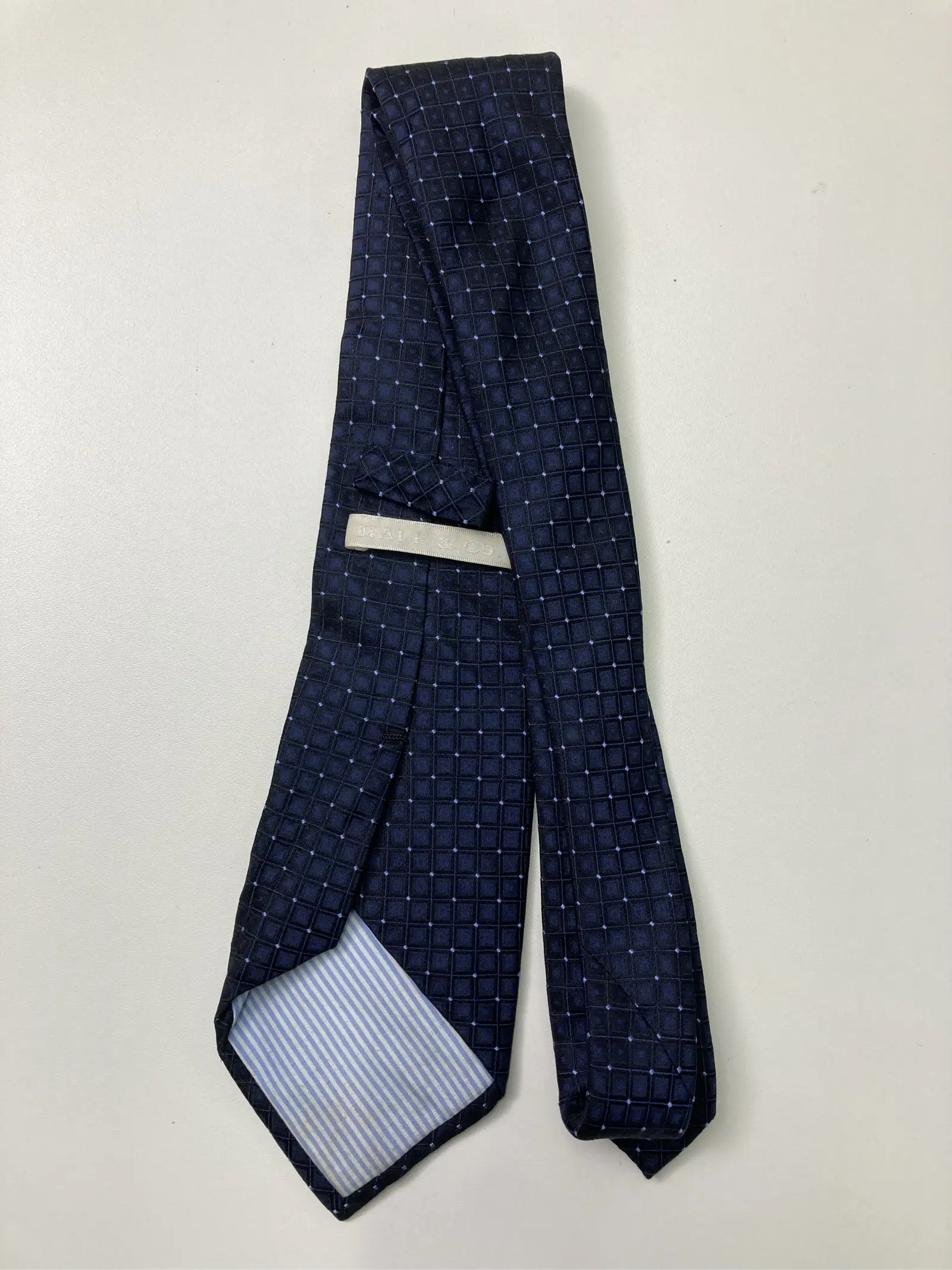https://r2-worker.digdig.jp/product/532b275a-cdc3-4d6f-a7e1-f75975166169/cf0affec-7e9d-406b-8552-c1afe995f52b