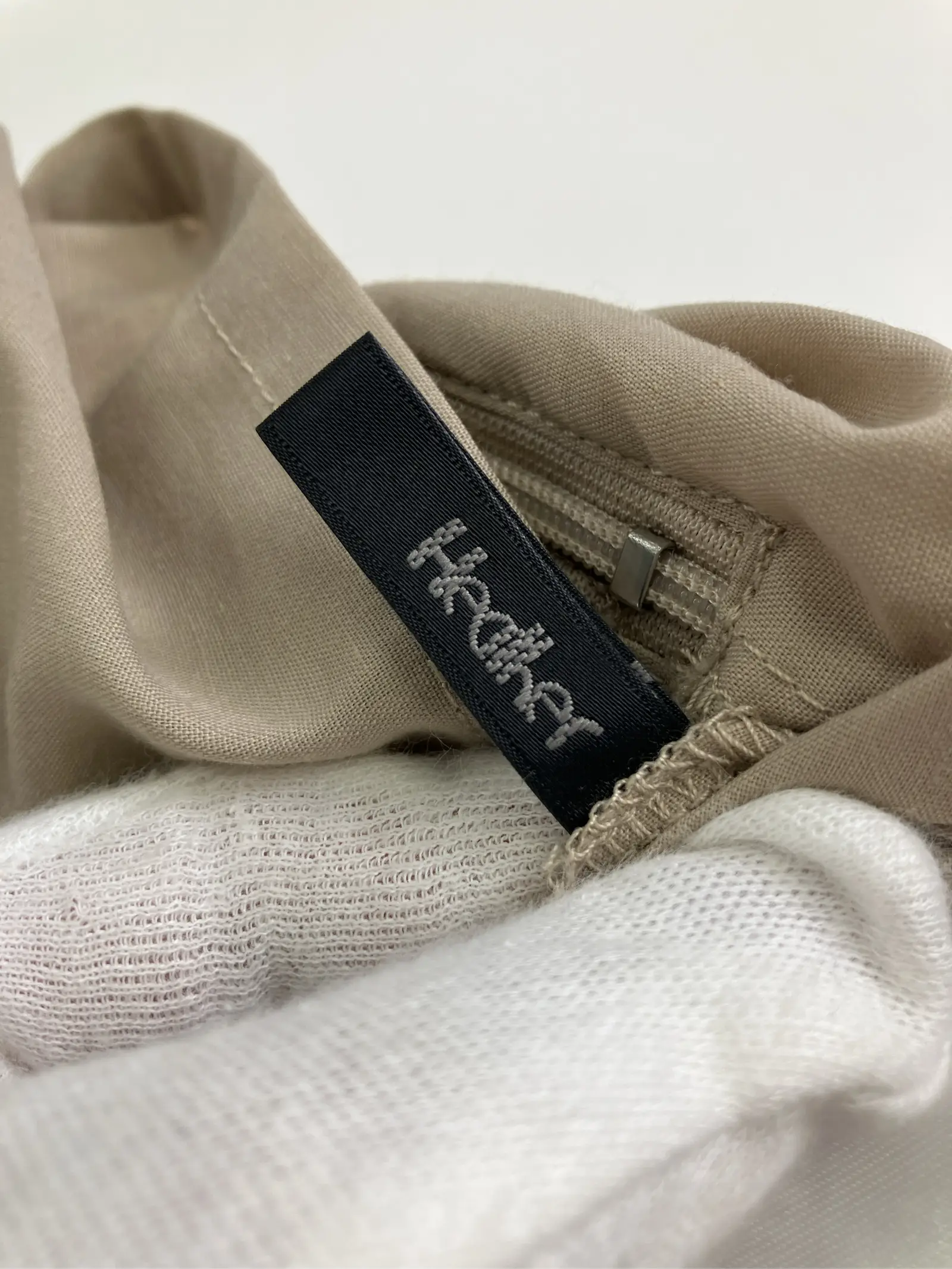 https://r2-worker.digdig.jp/product/535a8463-f90f-4418-9cb1-0ec1c586f6c9/8dbbfd43-cf6d-42dd-b399-091b803c8d3f