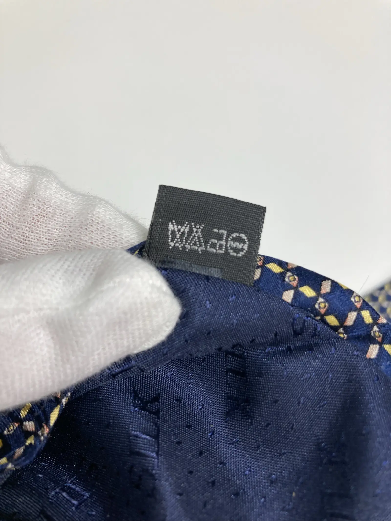 https://r2-worker.digdig.jp/product/53f2006f-eff2-448a-a705-fc86d9b66a9a/fbe01f3e-b22c-47d2-acdf-80c4e12f9fe4