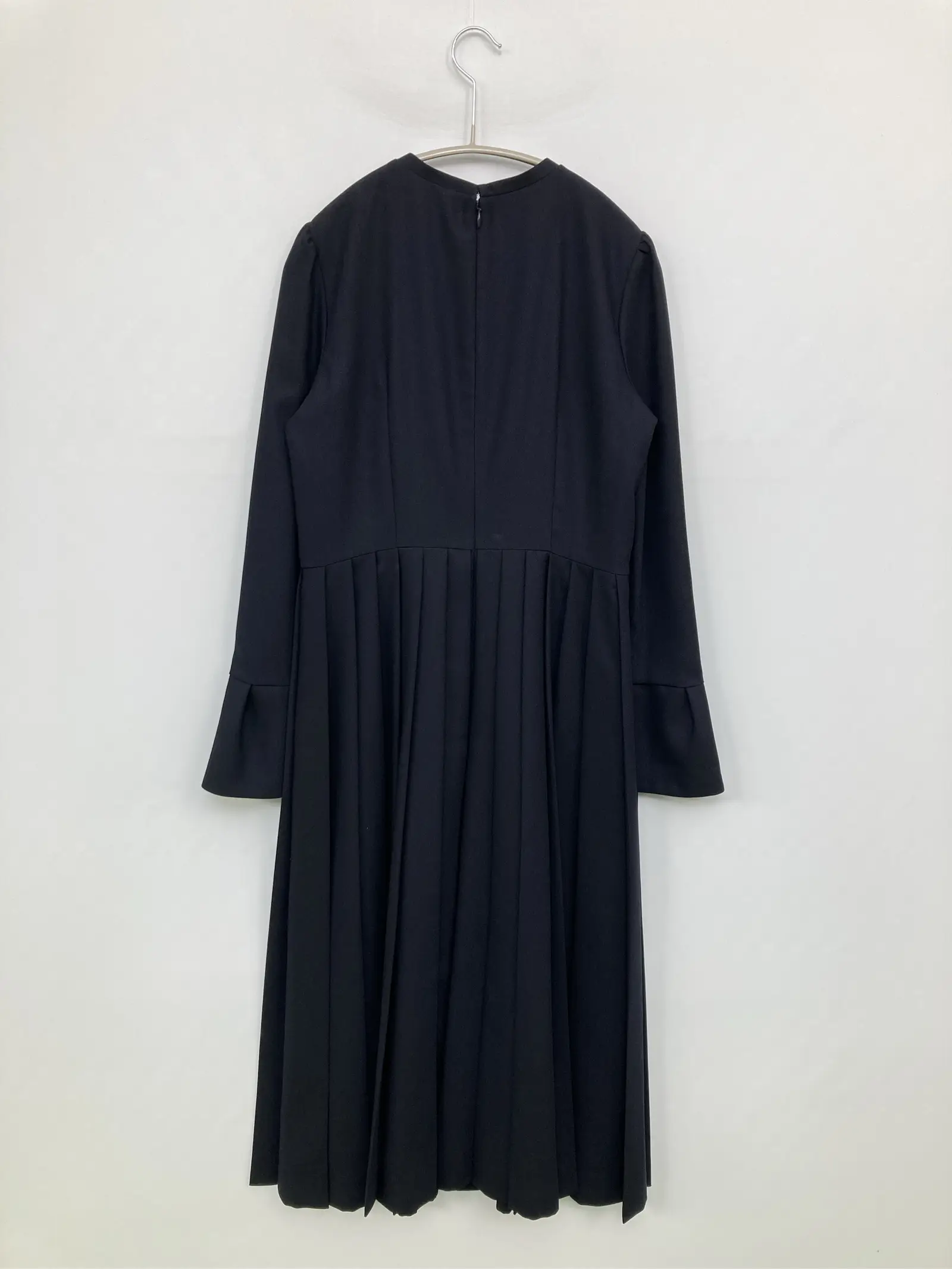 https://r2-worker.digdig.jp/product/53f3bacc-bd48-4be7-a7a5-13b7d0bd22ff/824eab7c-254e-40f1-a017-36540b644f76