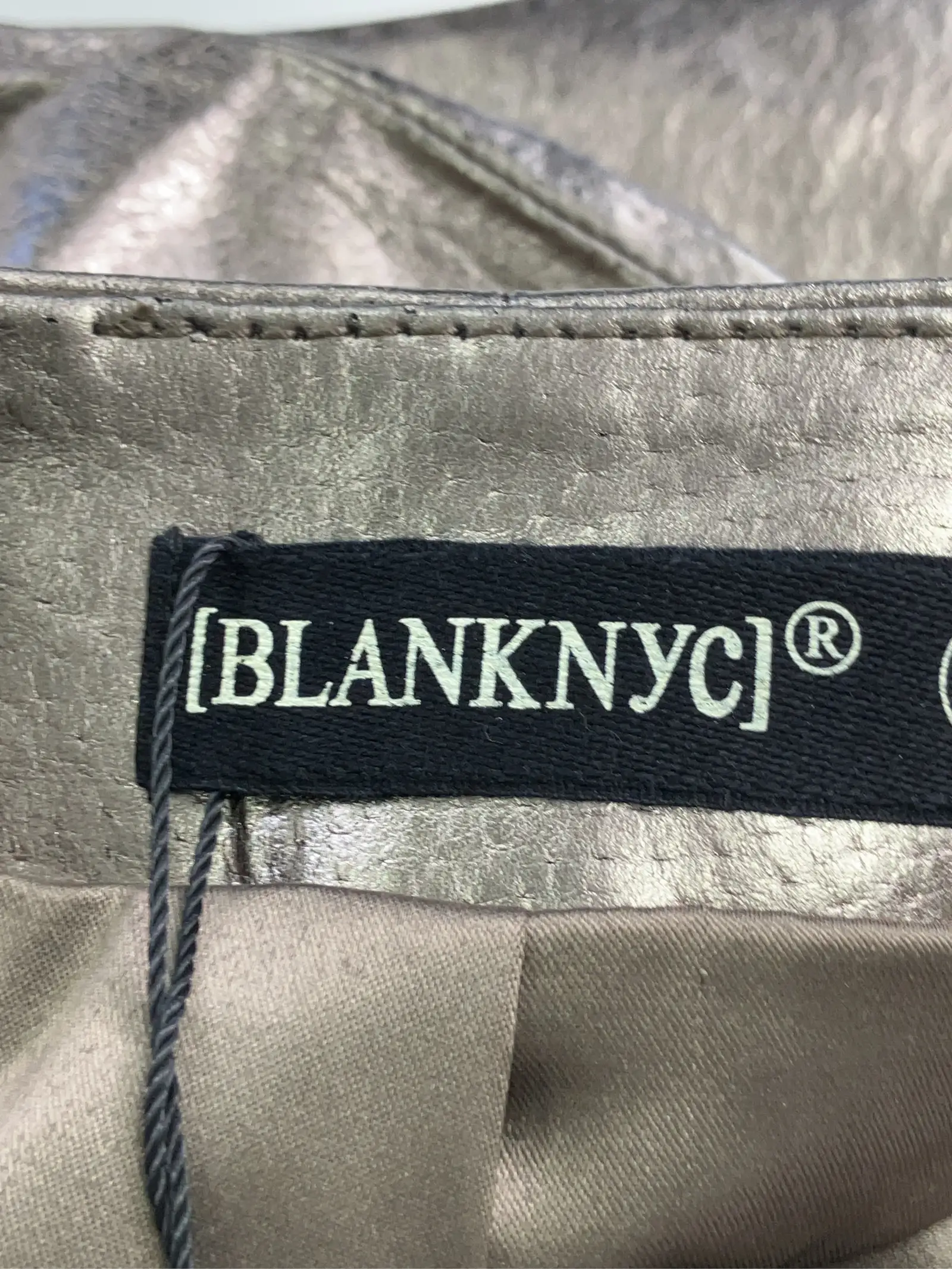 https://r2-worker.digdig.jp/product/54413c75-f229-43f2-93ff-15de78a368a8/cabfbf47-bfcf-41d1-8874-30432cede672