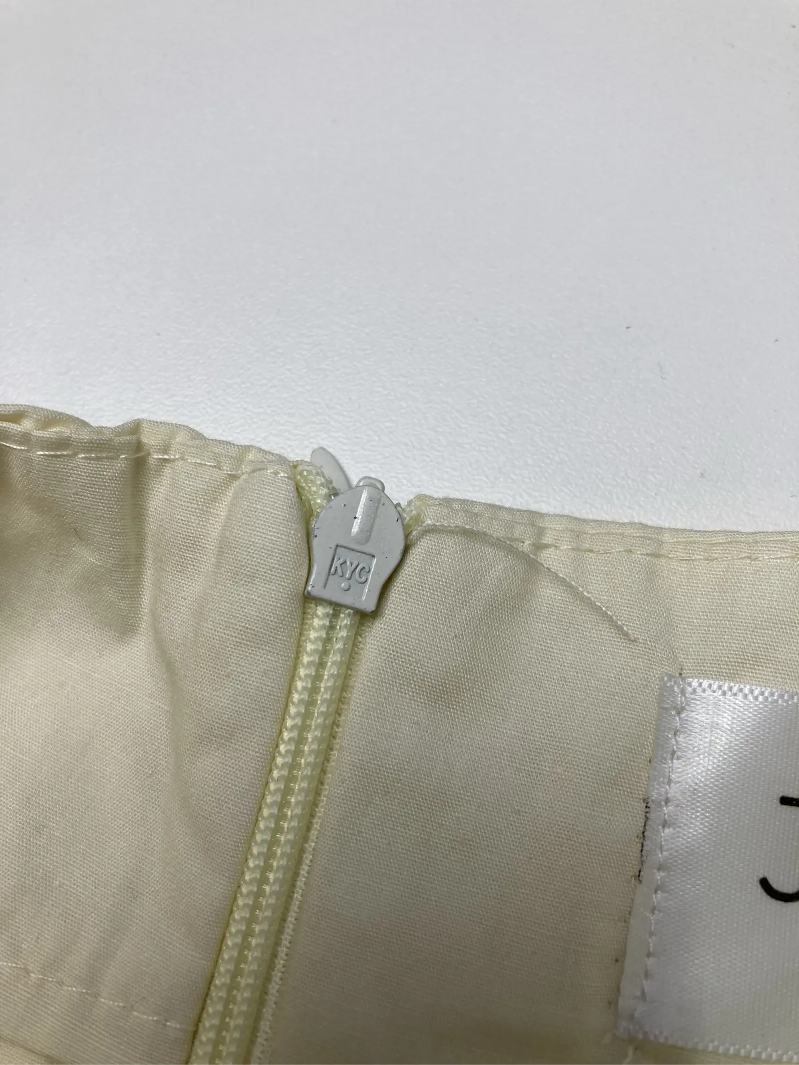 https://r2-worker.digdig.jp/product/55ba8f60-433c-464e-a1c5-57bf7195ccac/e994be5f-4d73-438a-8789-ac2594be5ea8