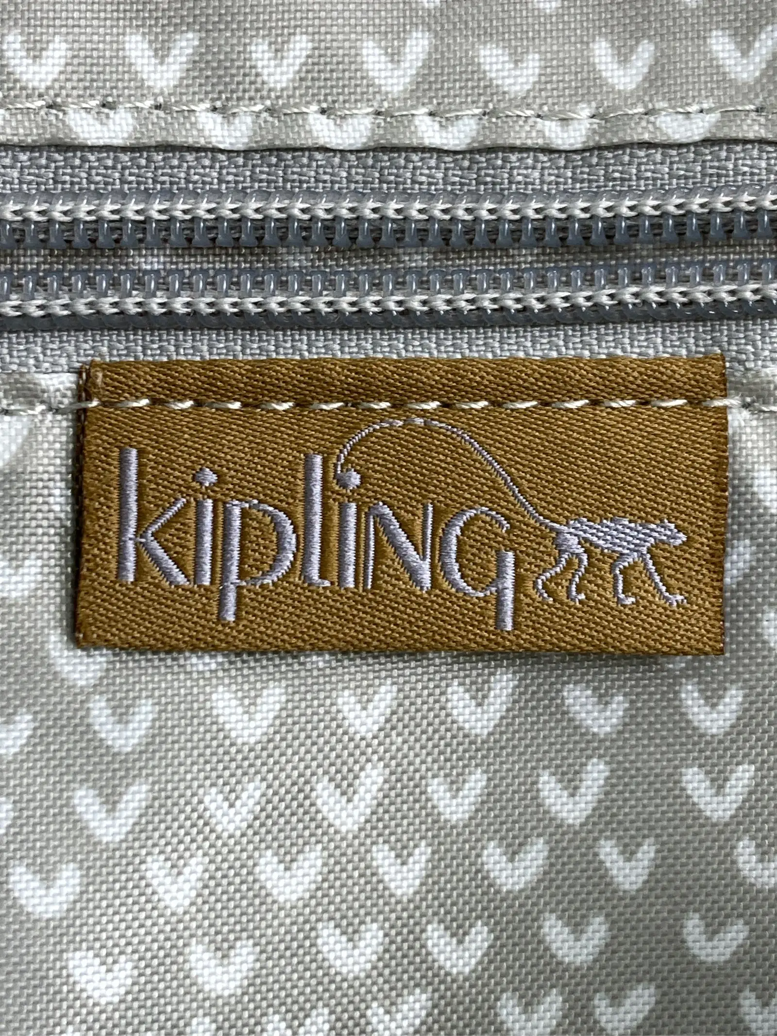 https://r2-worker.digdig.jp/product/570159a7-dff6-4d8c-a276-de9d88b5721e/668b53b1-e04b-4d9d-a8f1-d663364c1afb