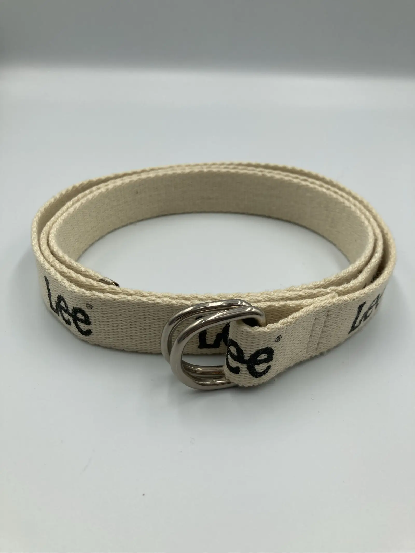 https://r2-worker.digdig.jp/product/58a6c701-0143-47d8-be54-17f9cd37b567/c6e26aa4-77e7-4196-a506-fb7f2721b75e