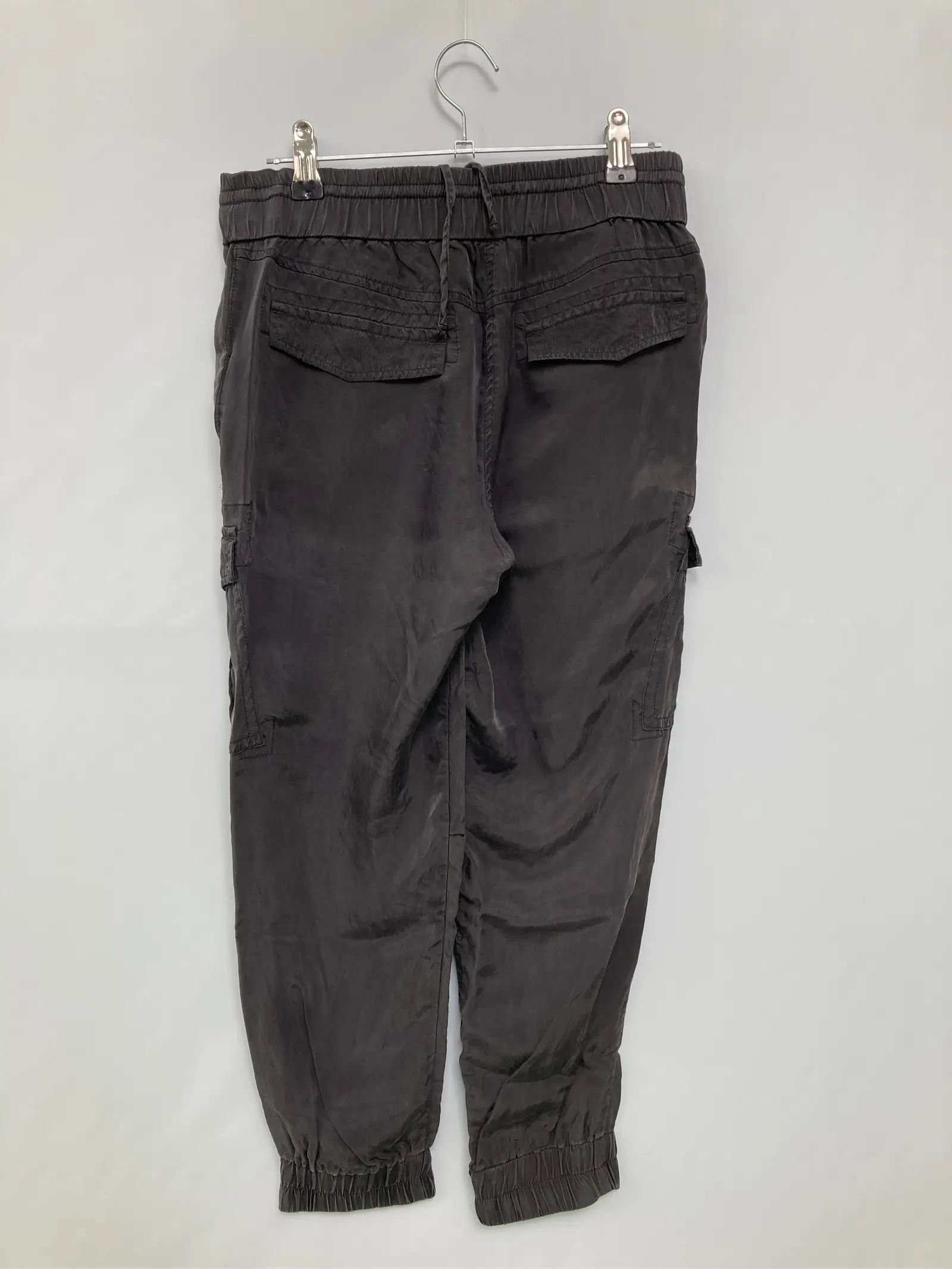 https://r2-worker.digdig.jp/product/58e35599-cb4c-4f4a-9aca-924590d0cdcf/affda2ab-2941-4591-a16a-60590263137d