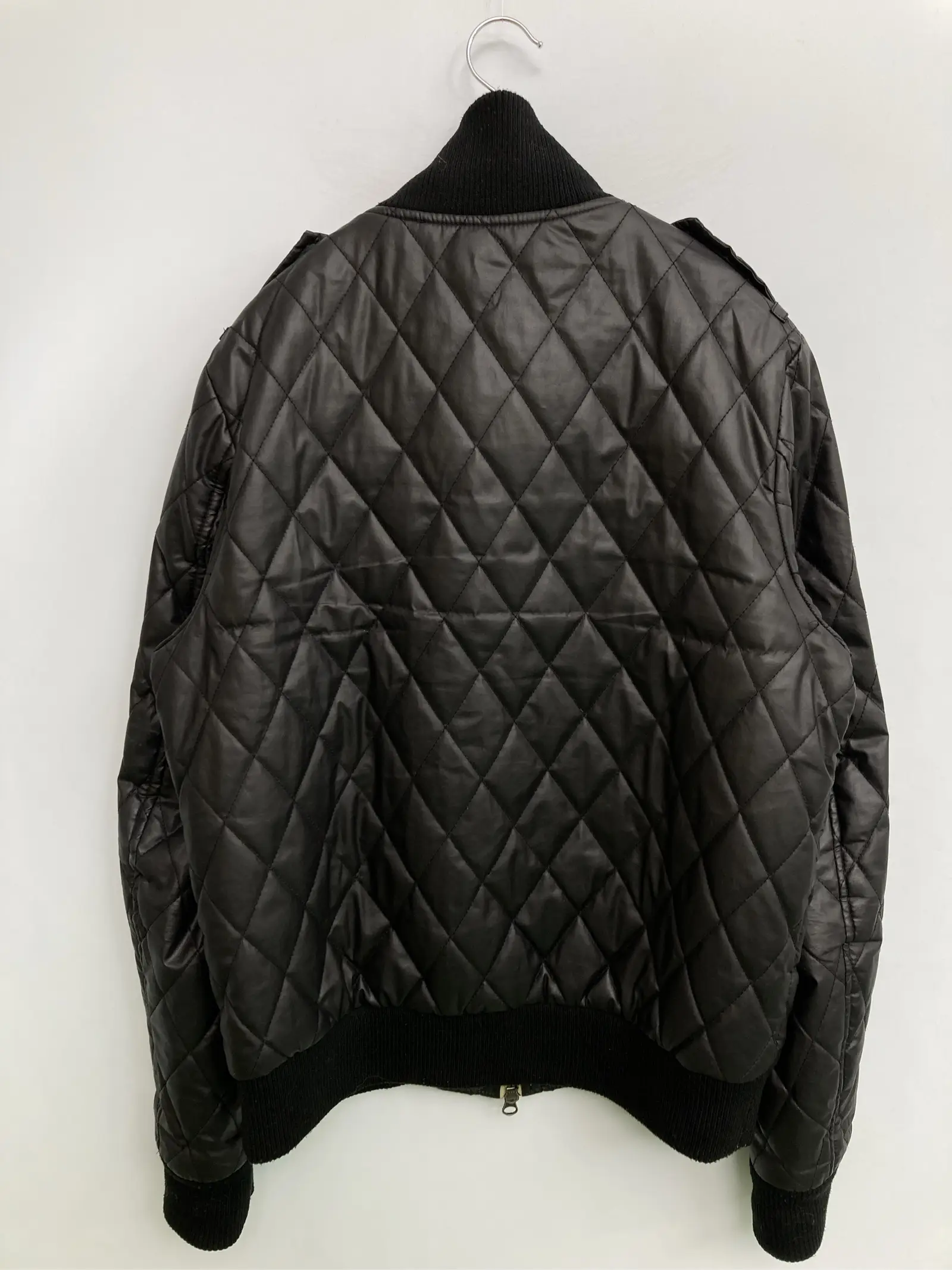https://r2-worker.digdig.jp/product/5a331629-b90b-4e1a-90b4-3a5004eca18f/d552388e-d5aa-4b1d-b1ed-7620215db968