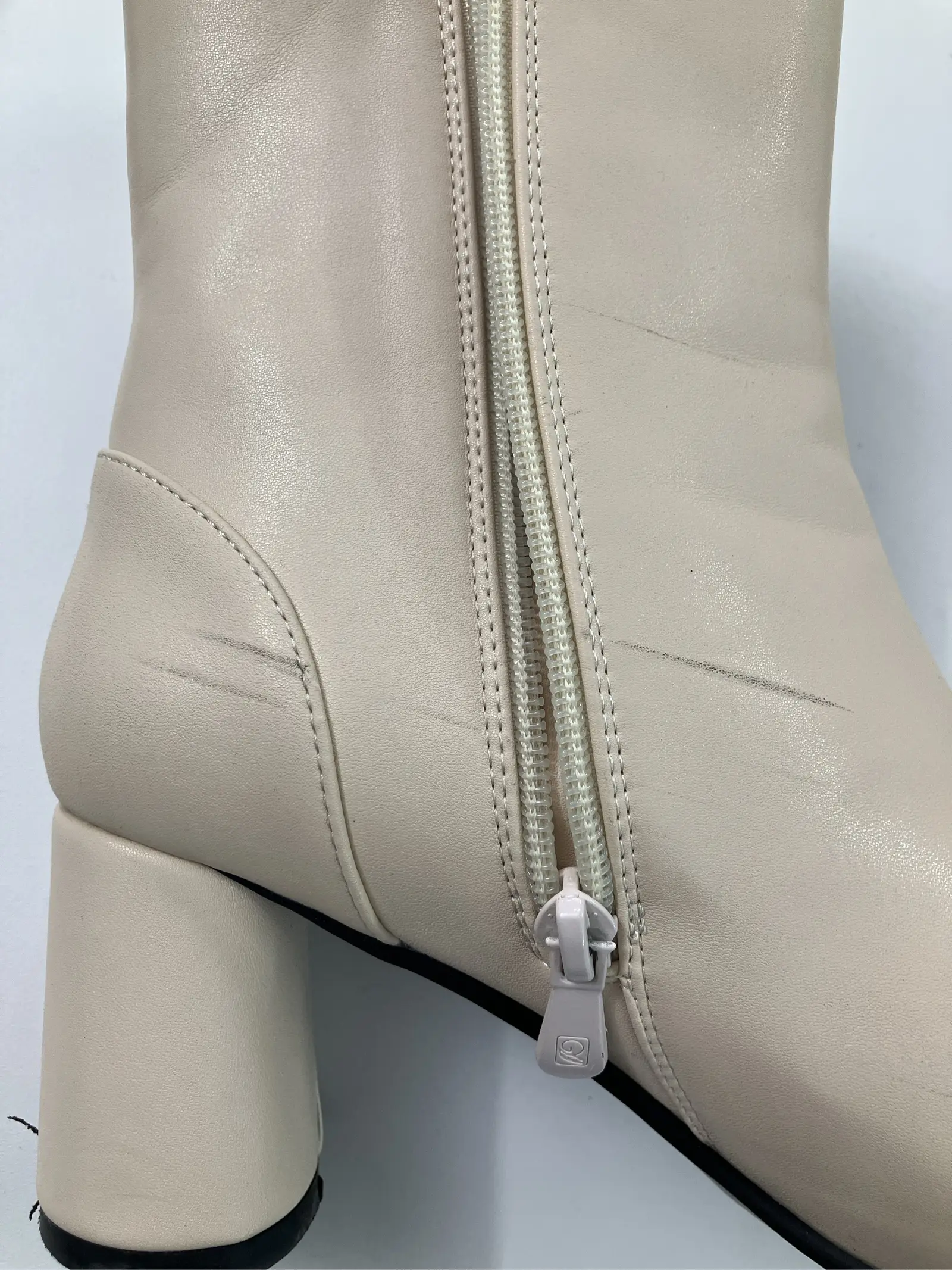 https://r2-worker.digdig.jp/product/5a40fe9d-ea25-46c7-a2a9-428396273178/145d483d-ebb7-46ab-878e-64e1991501d4