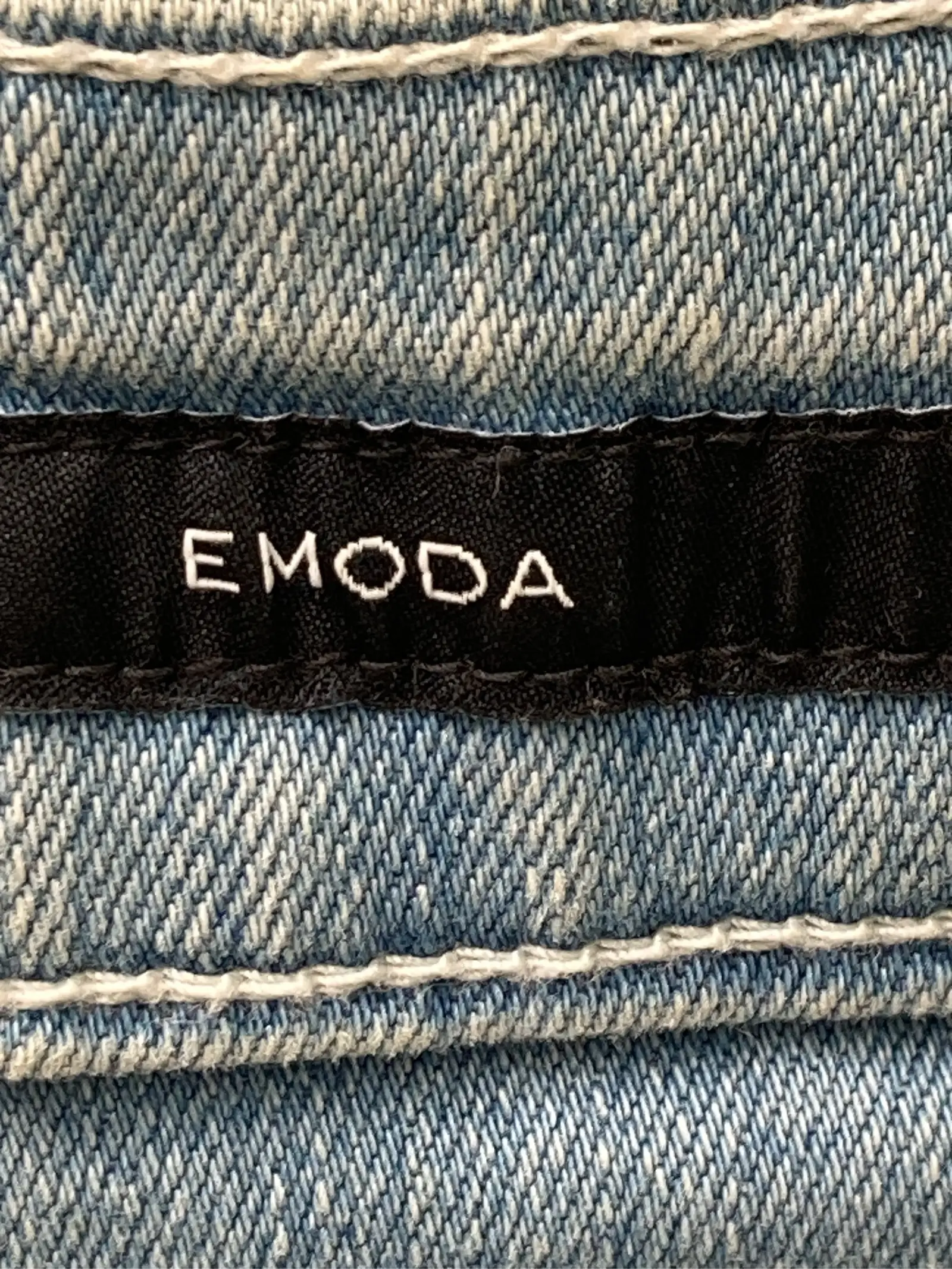 https://r2-worker.digdig.jp/product/5bfc98cd-4950-47f5-a094-b20122504755/3ba65b8e-550c-4629-9df4-b56897782f74