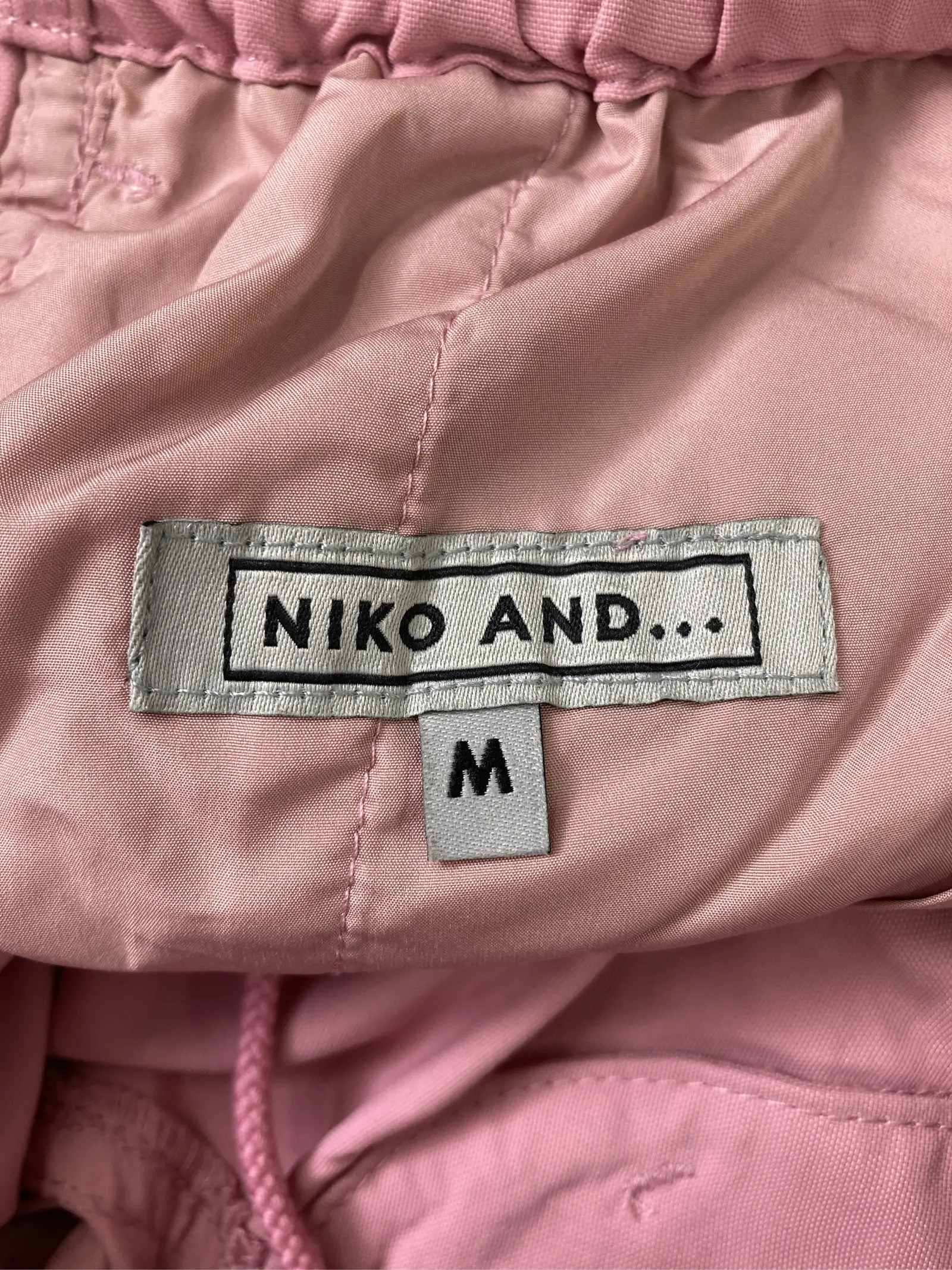 https://r2-worker.digdig.jp/product/5c682dee-37a8-422e-9eb5-d82166b36098/1e490ac6-1700-422d-ac1d-bf33787a5208