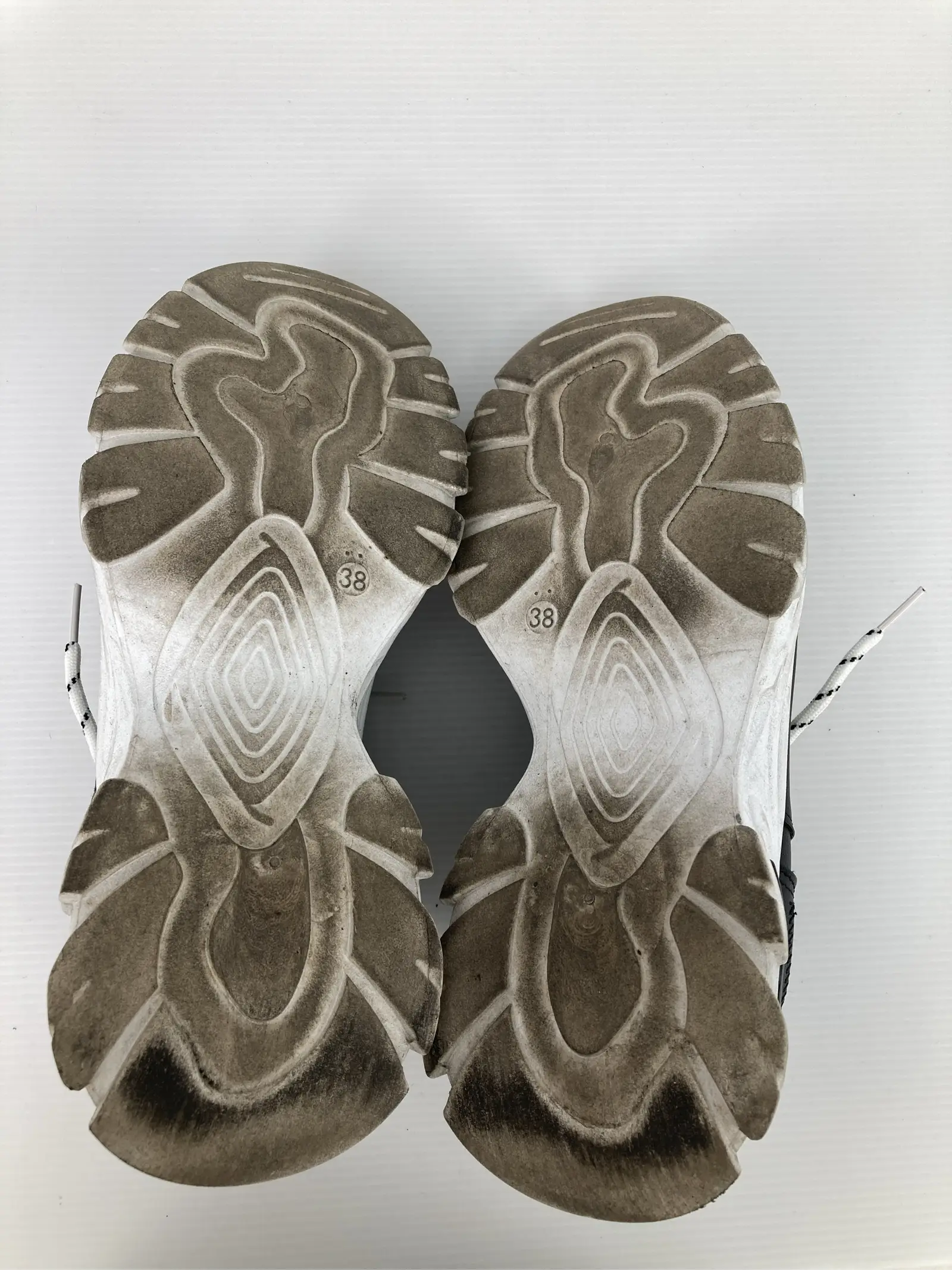 https://r2-worker.digdig.jp/product/5ceb04a0-a113-4457-8efe-a302690f7e52/d93064a6-efc9-421e-8746-5f3e172b7d26