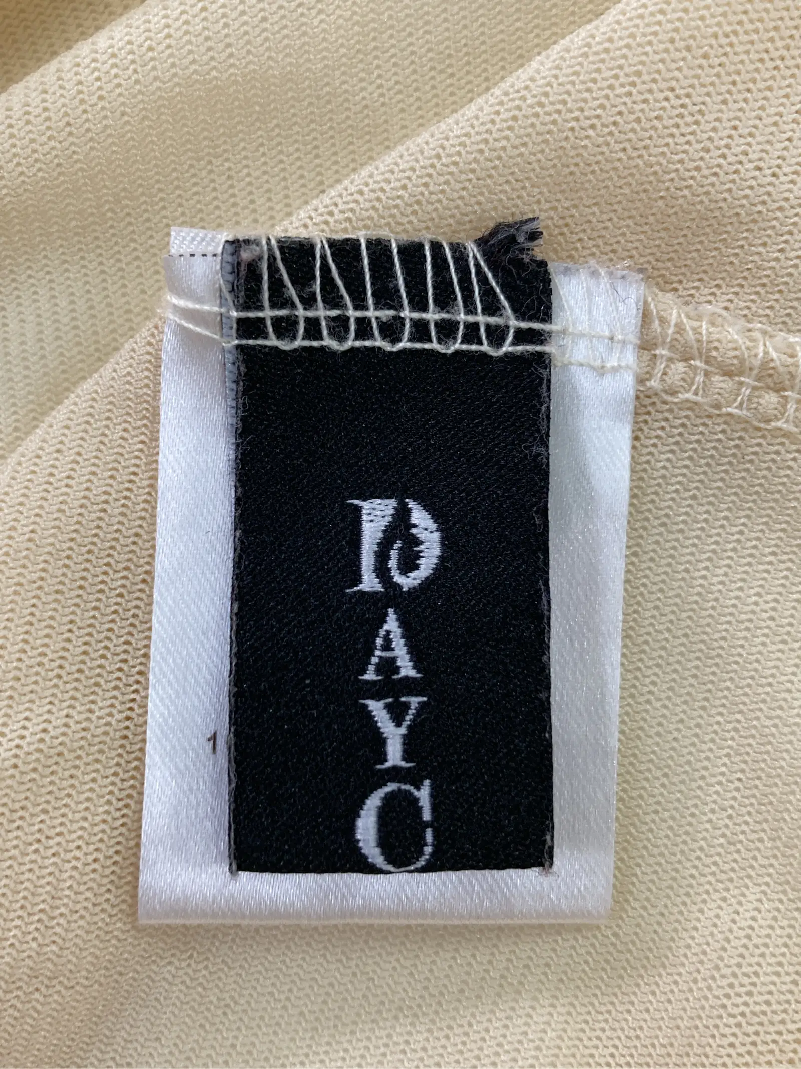 https://r2-worker.digdig.jp/product/5d3193c0-e619-4f80-898e-6881ddc47e0b/718eaa17-be02-4426-89d5-616d9945d79e