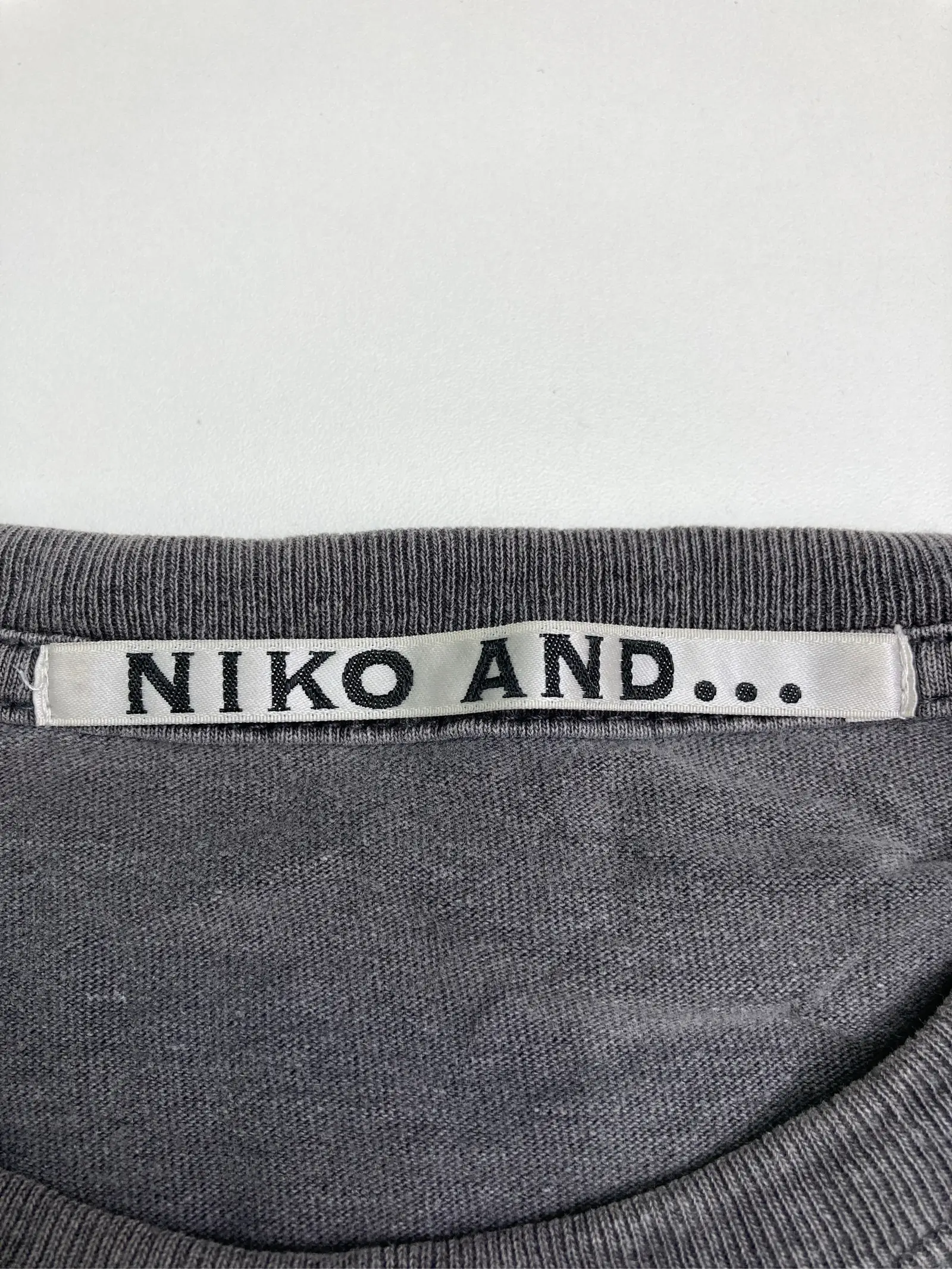 https://r2-worker.digdig.jp/product/5d986e38-39e2-4ca5-8a2a-ad479c6f2981/8ca8783c-f362-4da1-a055-566f84abe020