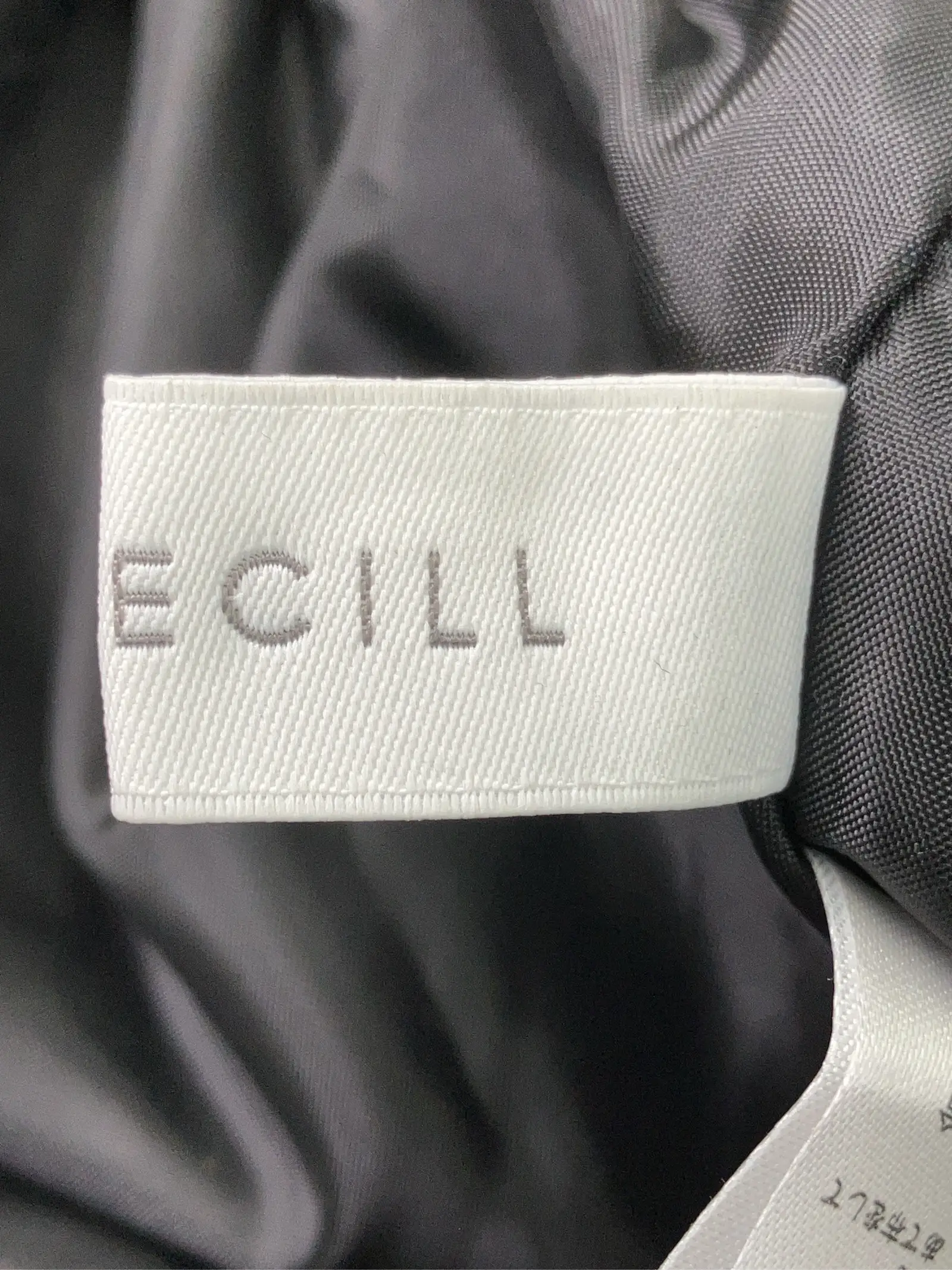 https://r2-worker.digdig.jp/product/5d999917-ee28-4f86-9984-a3c141661b09/95501b4e-c030-4ea0-ab57-b23cf6b9185b