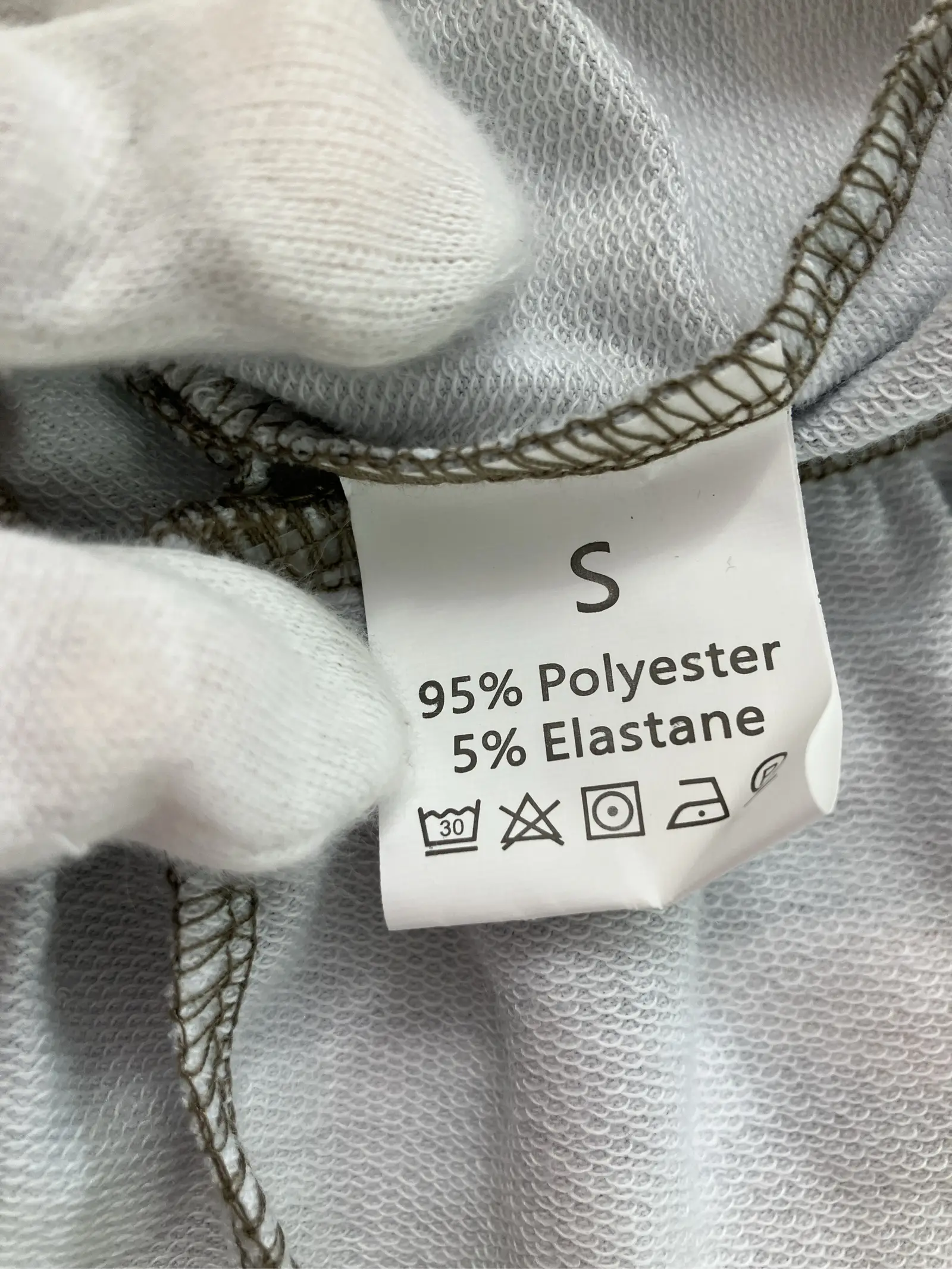 https://r2-worker.digdig.jp/product/5da7ab30-30f8-4ea8-a92d-e6e1a2b5d4e5/3e8a48f5-e1eb-472f-bbeb-d41abcbd62bf