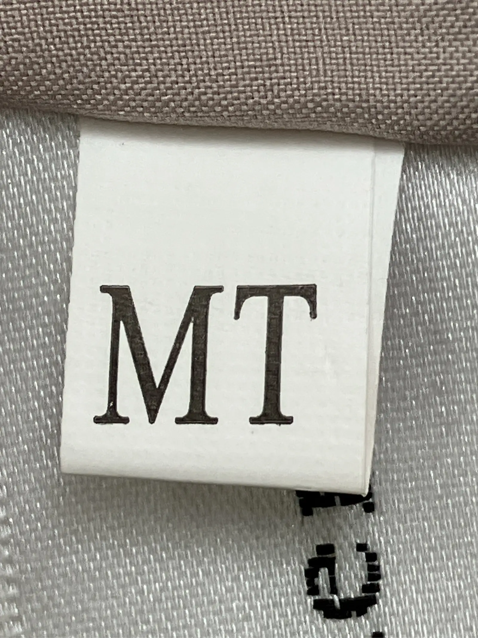 https://r2-worker.digdig.jp/product/5e6bb030-30d0-4f5b-9f9d-a1aa837d9cfb/e19b1dca-497b-442b-8e82-817242aa1ff6