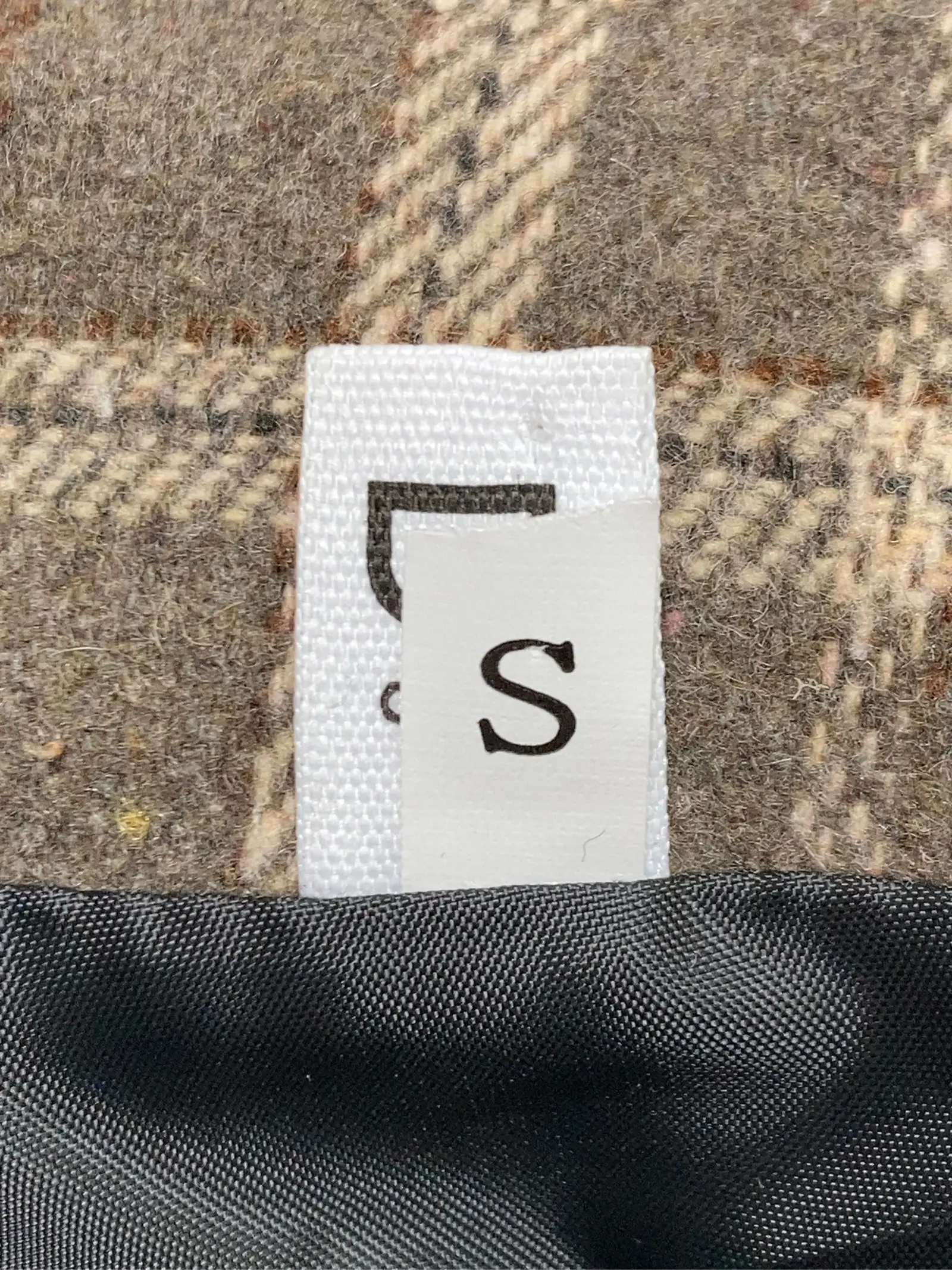 https://r2-worker.digdig.jp/product/5f8192cf-336f-4184-ba1d-7306085c06ab/00a779f8-a30d-4728-b717-384d47b1e2da