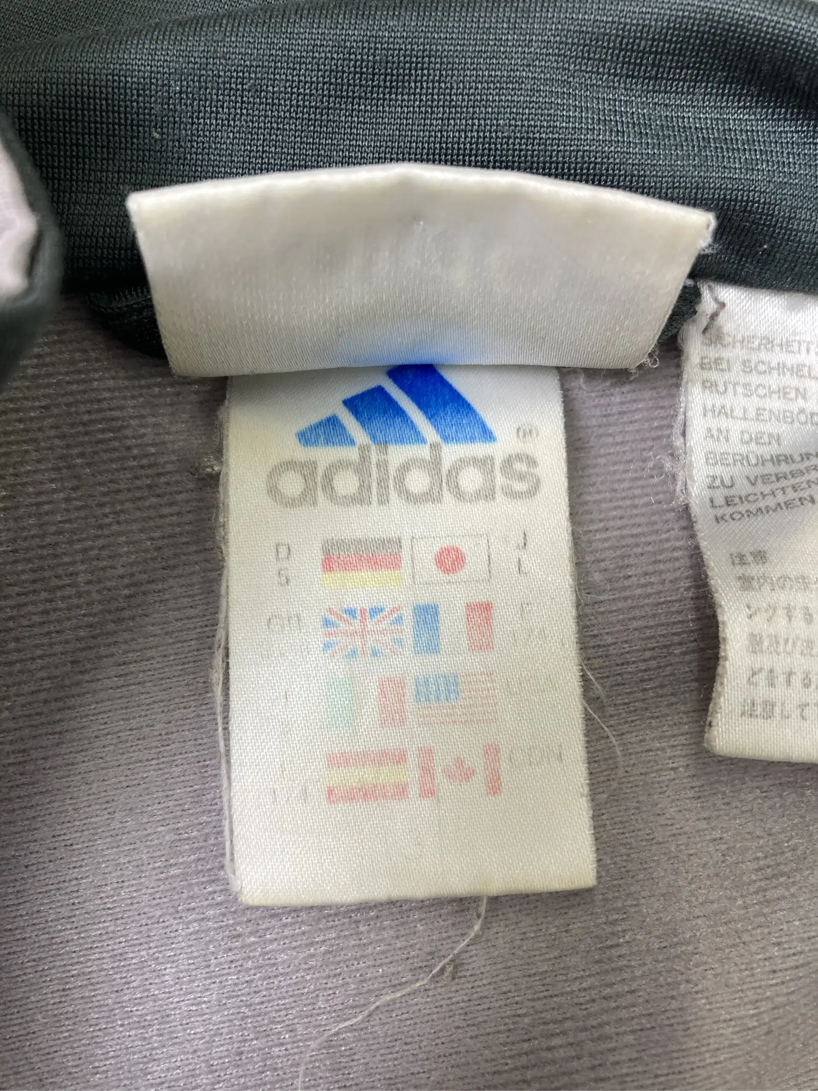 https://r2-worker.digdig.jp/product/60e2f4eb-3dab-48ae-a2c2-99f2eec34309/2f1698f4-8818-426b-98ef-bc3a54dae5b2