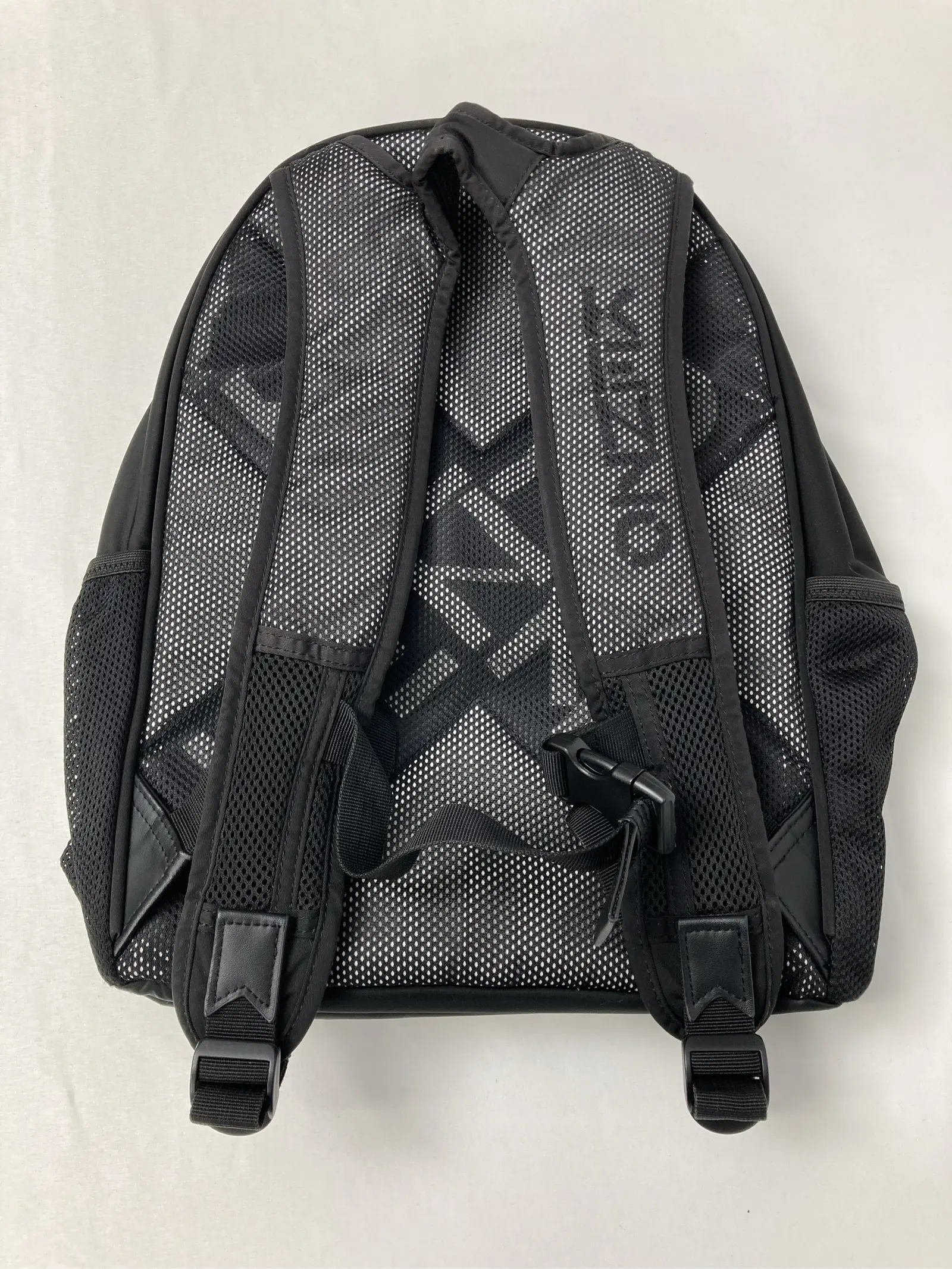 https://r2-worker.digdig.jp/product/62232707-5735-47ec-8544-61c3242b2879/05b3f50a-5668-4500-88e2-09f4da08aa00