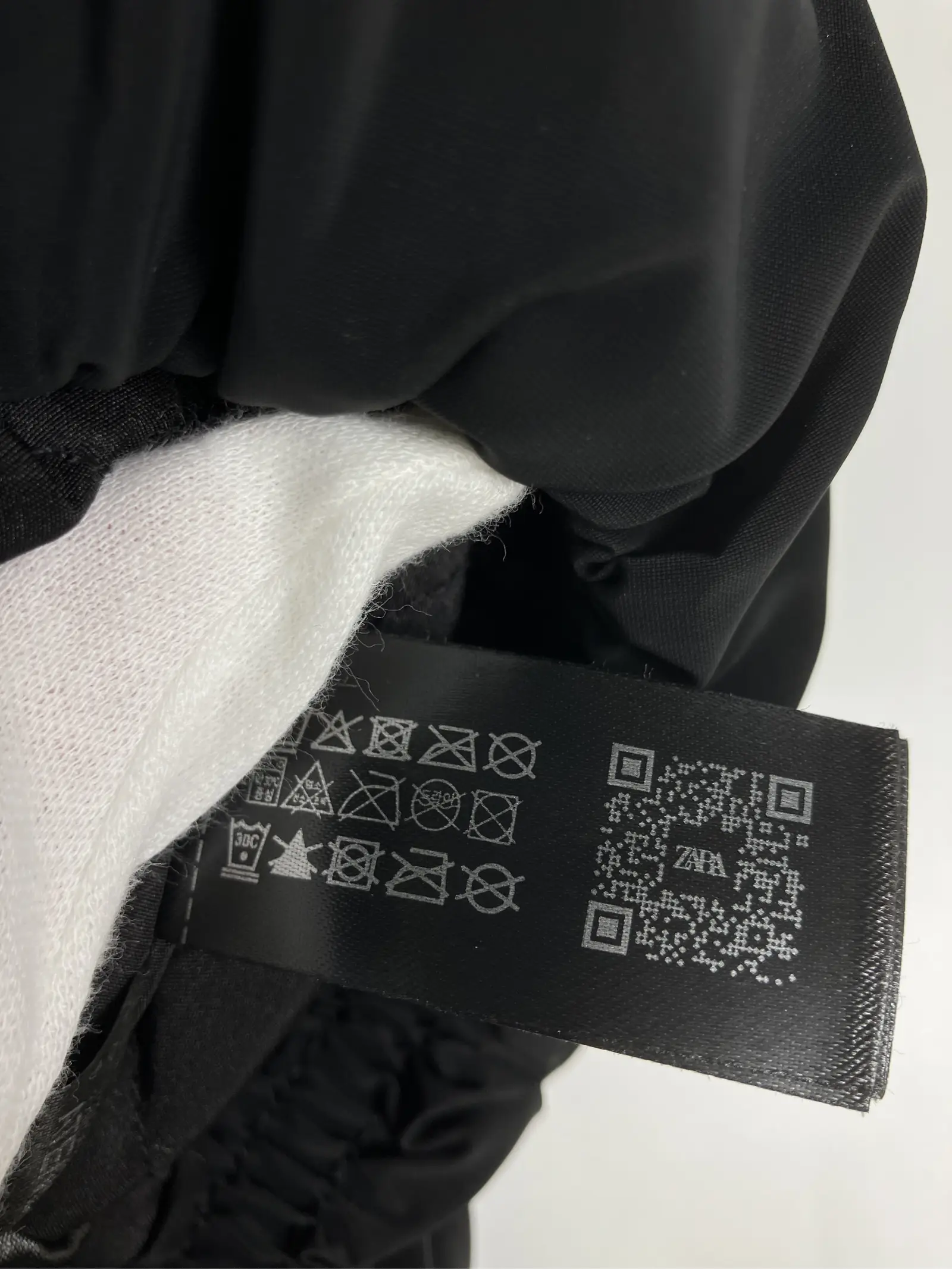 https://r2-worker.digdig.jp/product/62eda332-60b3-4bc4-8072-46d0199dfcc7/6ffe9021-6412-459b-80a5-55e0b5512945
