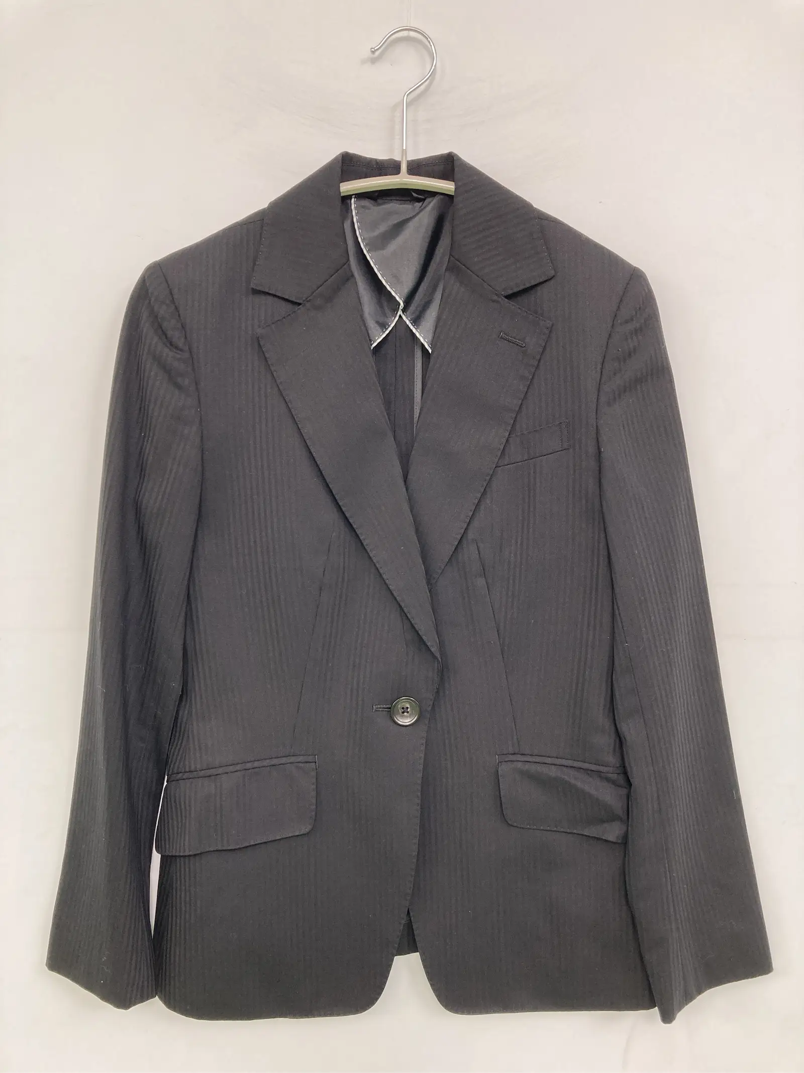 https://r2-worker.digdig.jp/product/63117941-a875-4434-8f2a-a00e7541f5ed/d4a2ff0a-38e1-4019-bd96-b0938401eacd