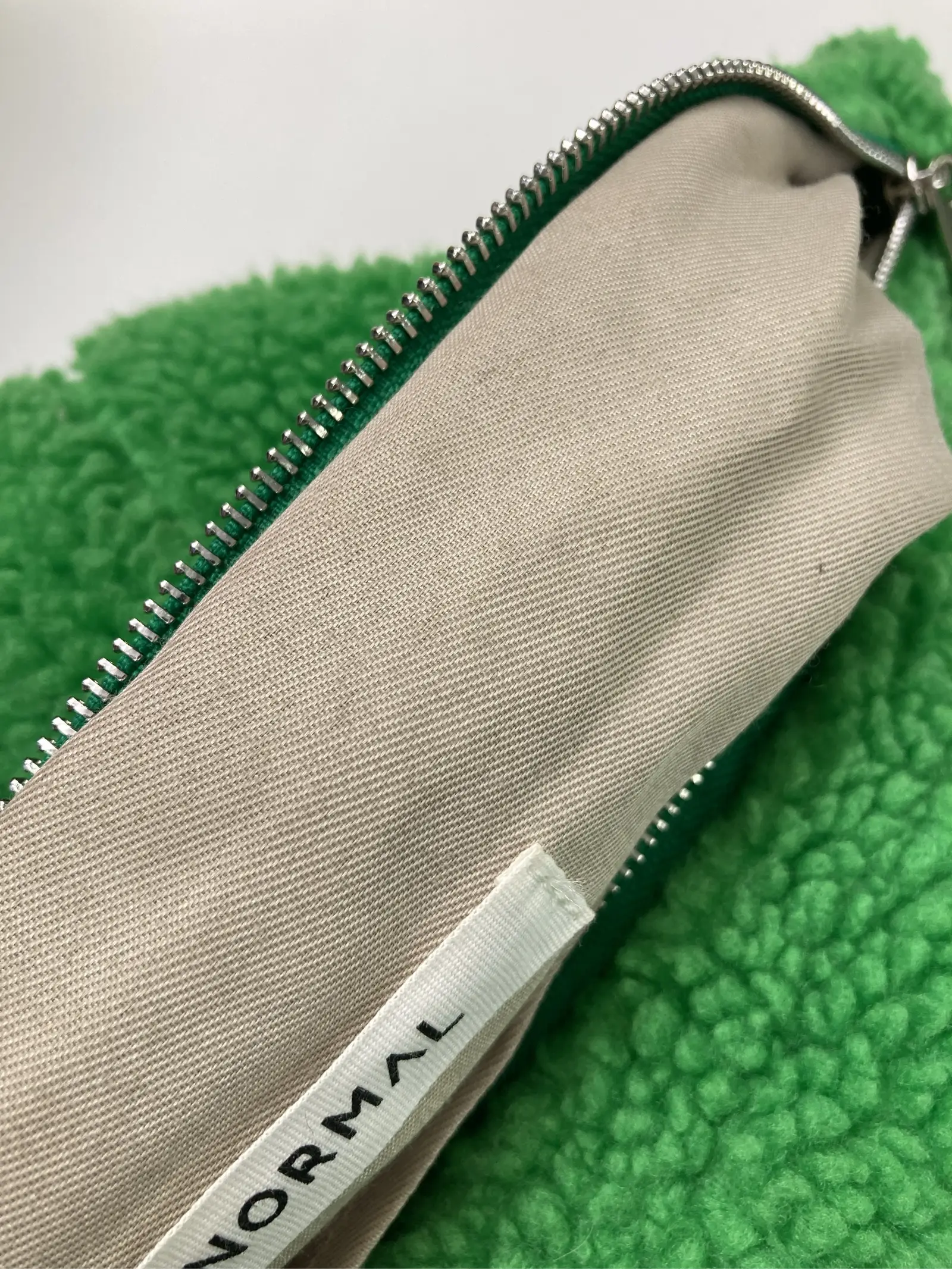 https://r2-worker.digdig.jp/product/64015d6a-040b-43ec-9168-af5f3ae2678a/f5ac461f-401f-4423-a08b-9bad3e93b1fd