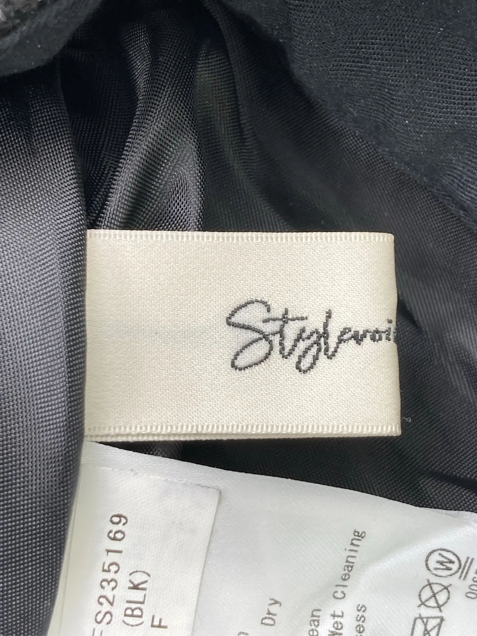 https://r2-worker.digdig.jp/product/6564c488-53ed-436b-ab38-95ed92d5e6e9/827ce7fa-4812-4329-9454-be8996324373
