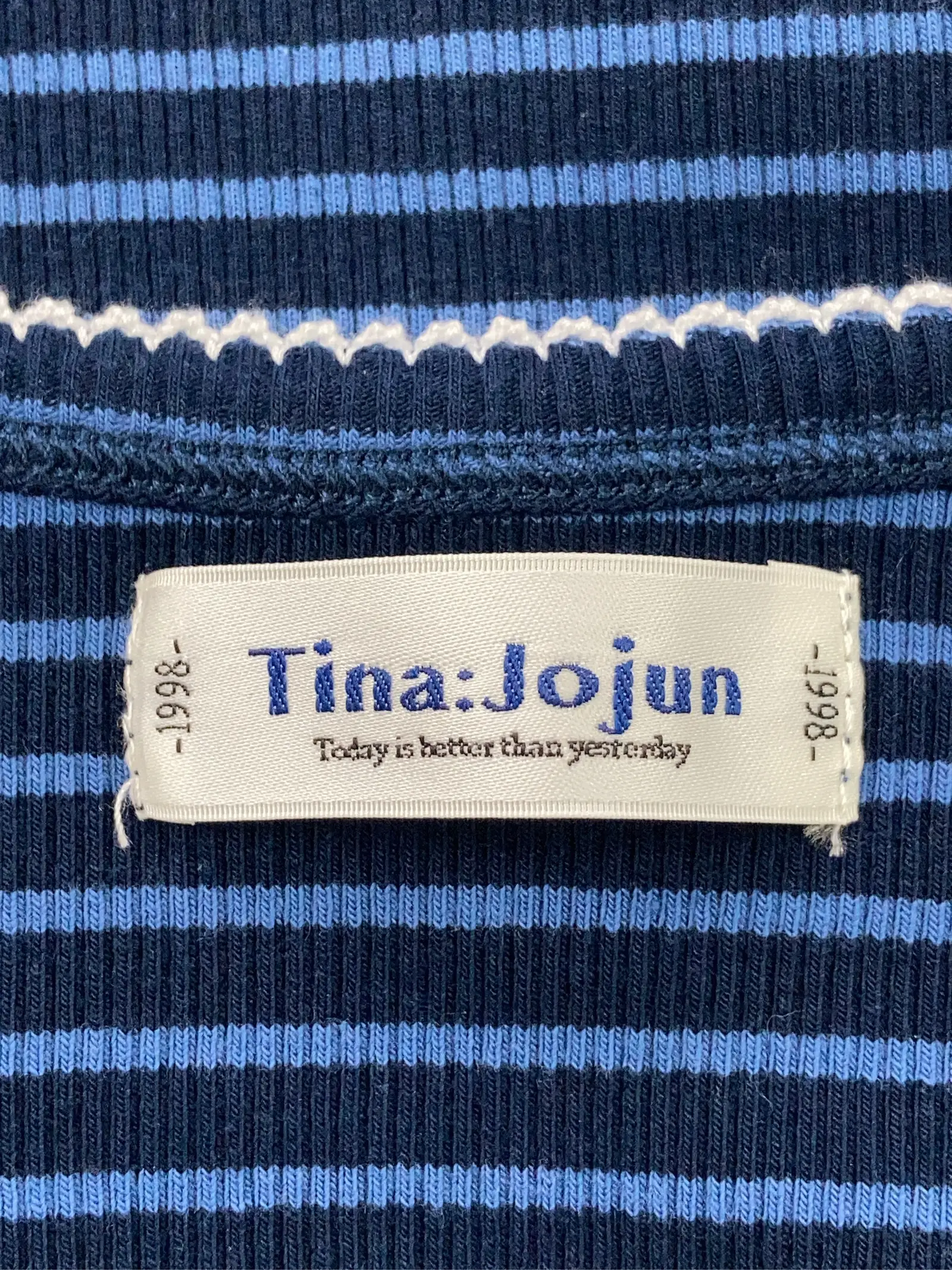 https://r2-worker.digdig.jp/product/65de8c27-f414-4baf-b348-e3aa50f5db9a/f209e9c4-7aaa-48f3-a00c-91281f8fe049